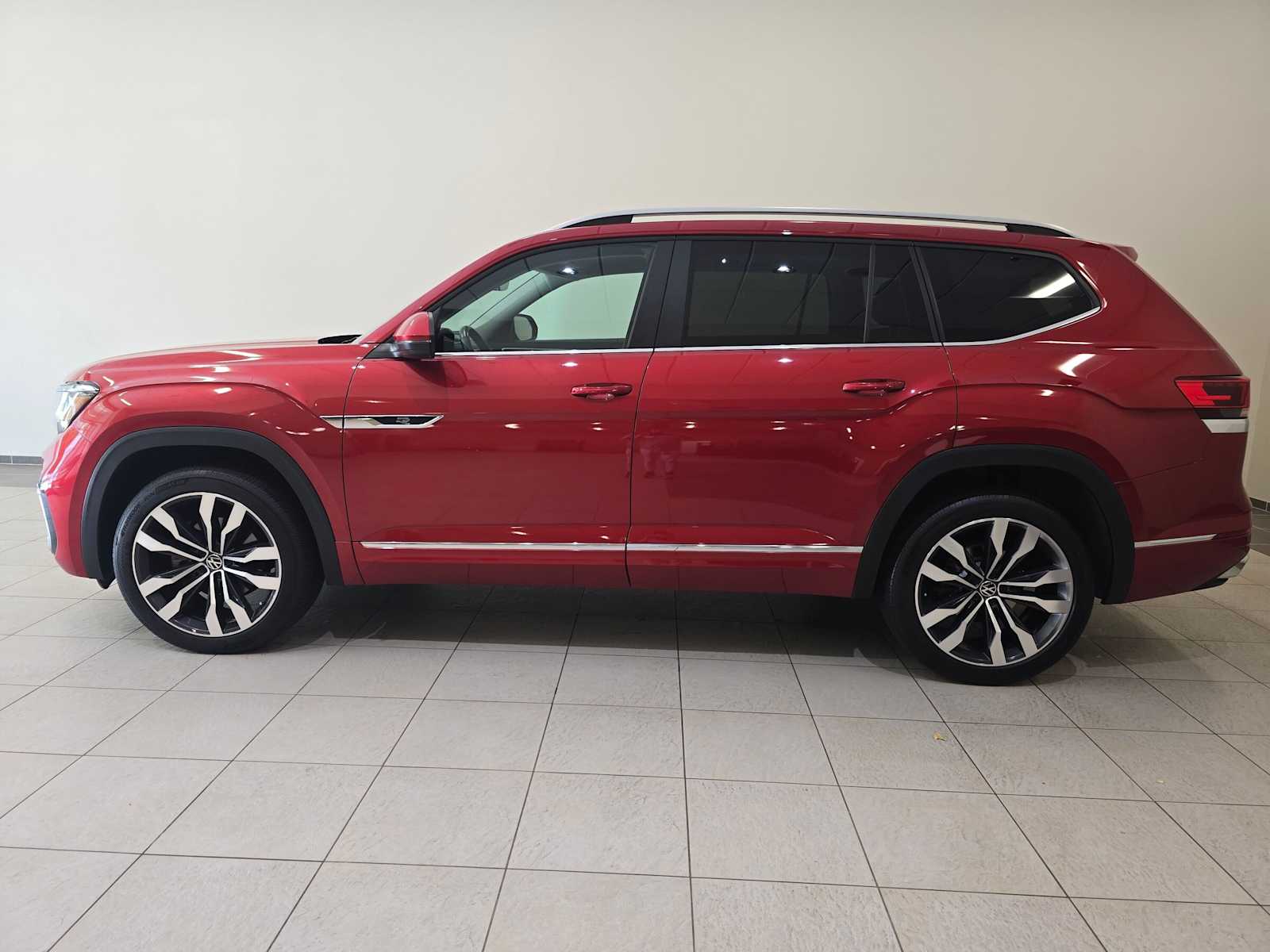 Thumbnail: 2021 Volkswagen Atlas - 2