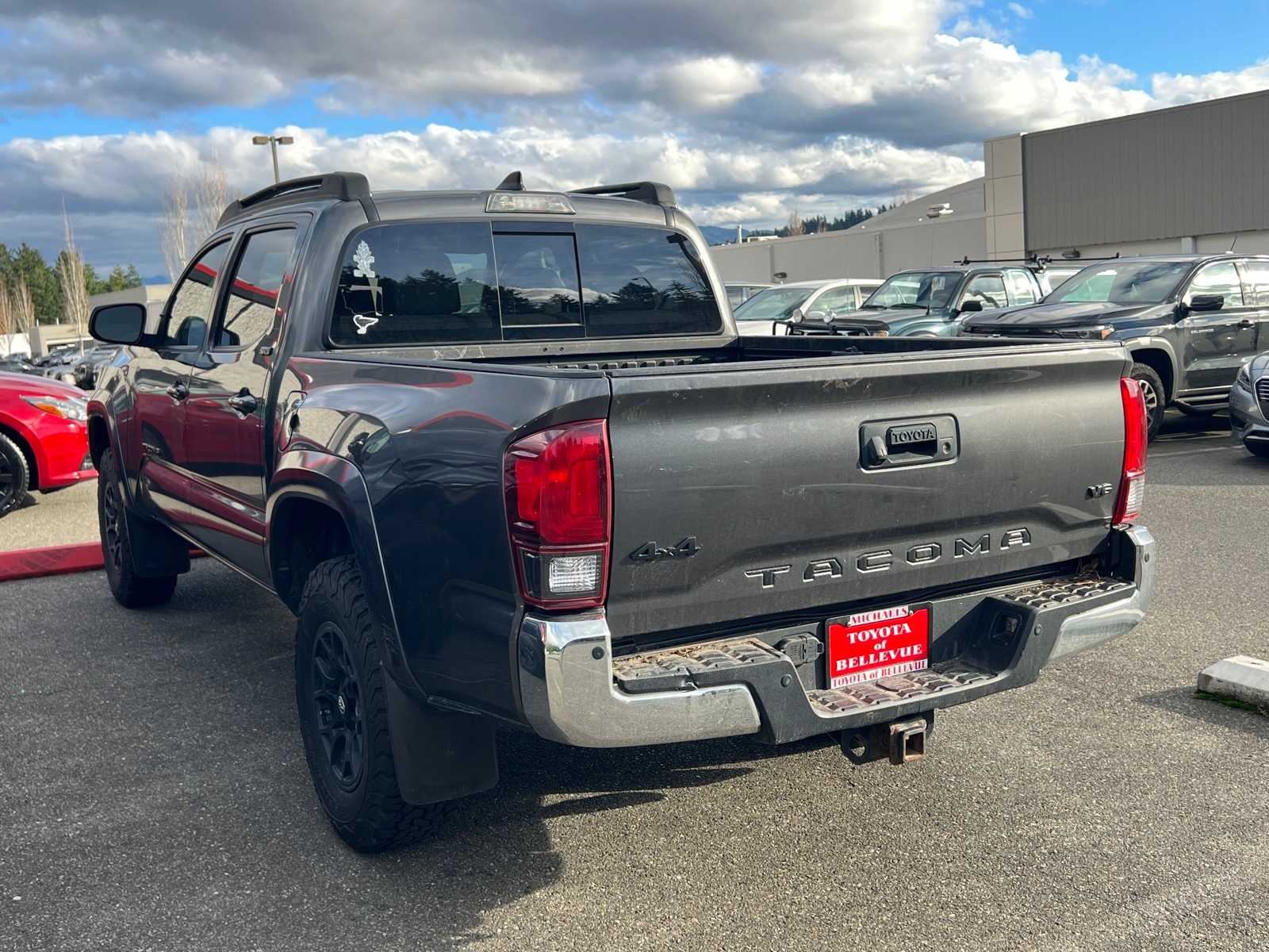 Thumbnail: 2019 Toyota Tacoma - 9