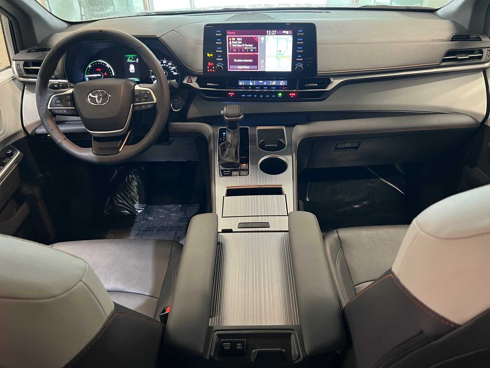 Thumbnail: 2024 Toyota Sienna - 8