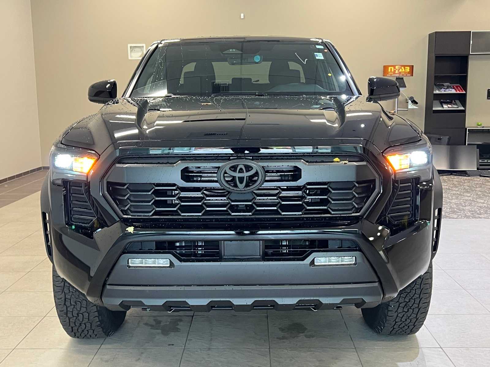 Thumbnail: 2025 Toyota Tacoma - 8