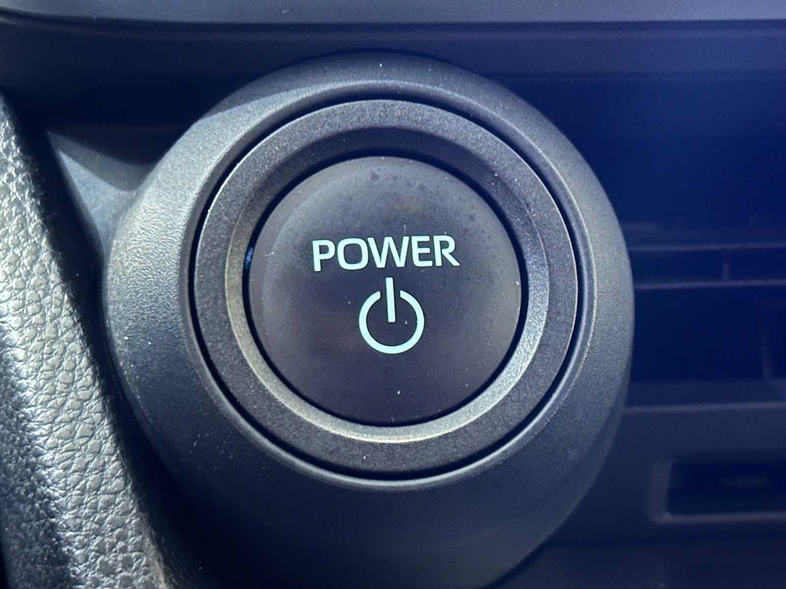 Thumbnail: 2024 Toyota Prius - 19