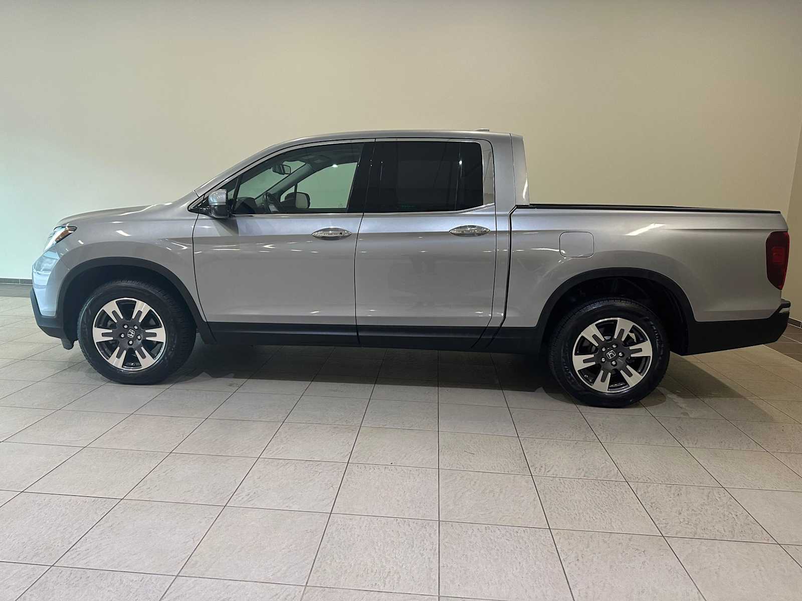 Thumbnail: 2019 Honda Ridgeline - 3