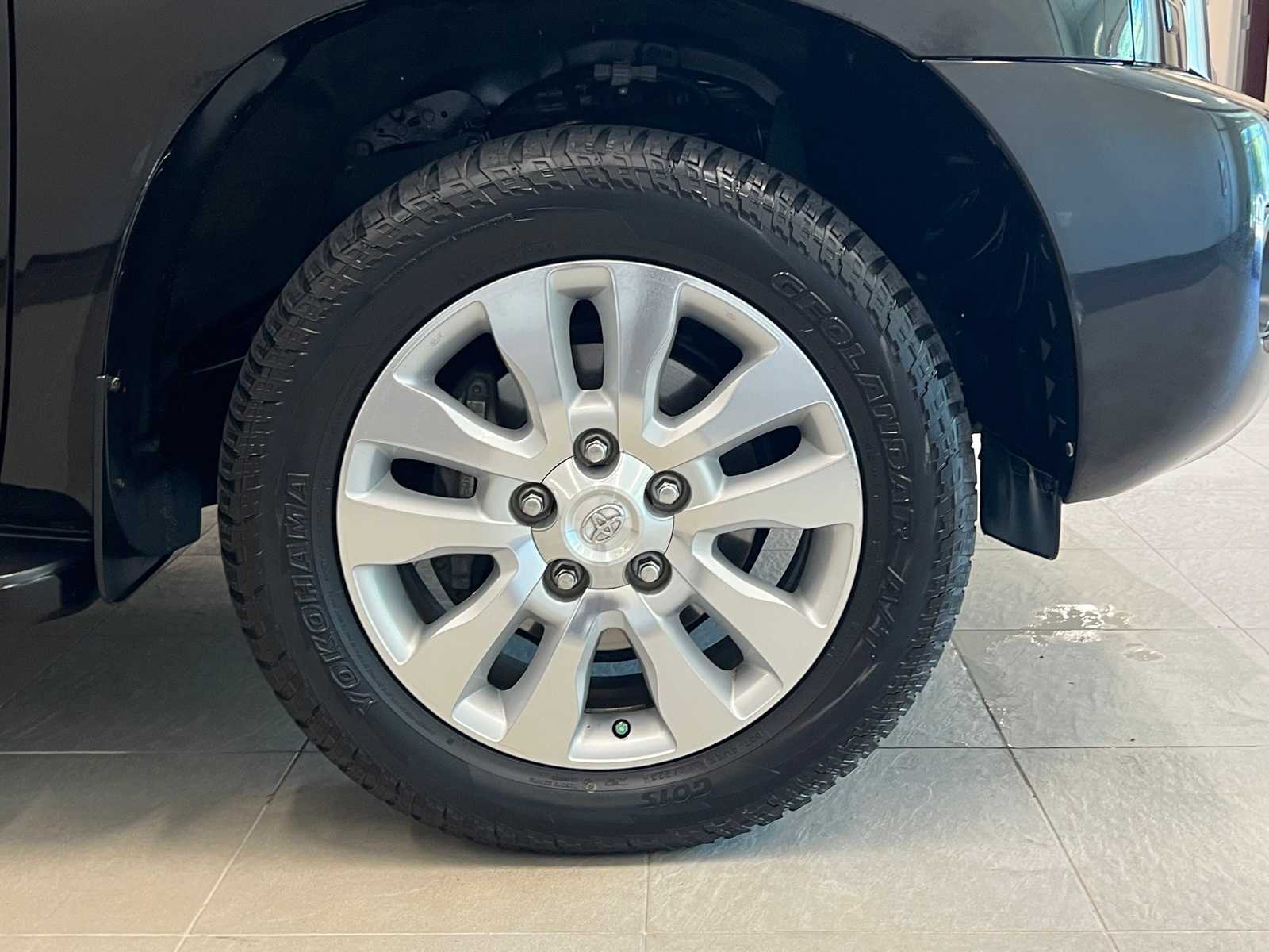 Thumbnail: 2014 Toyota Sequoia - 7