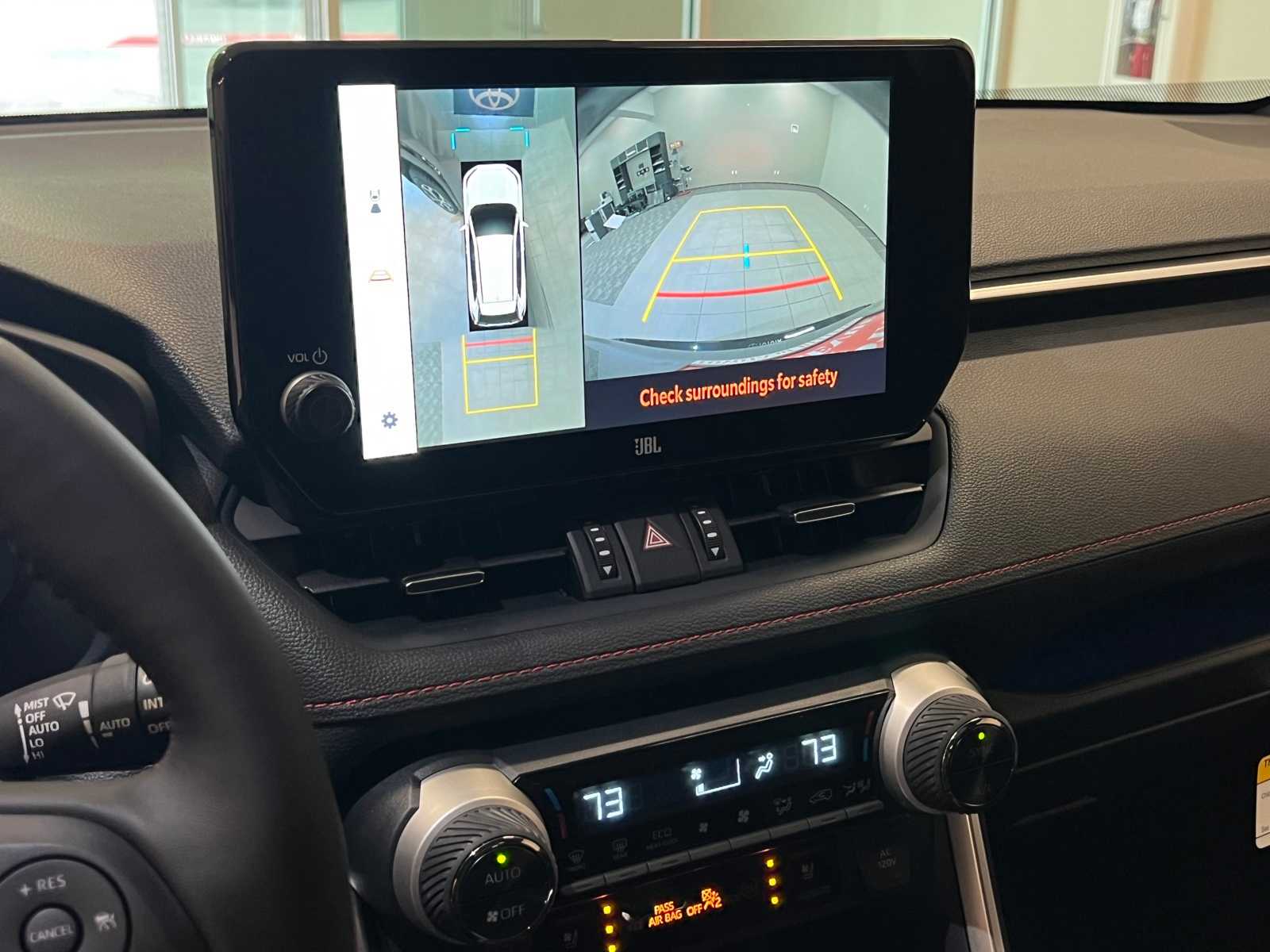 Thumbnail: 2025 Toyota RAV4 - 27