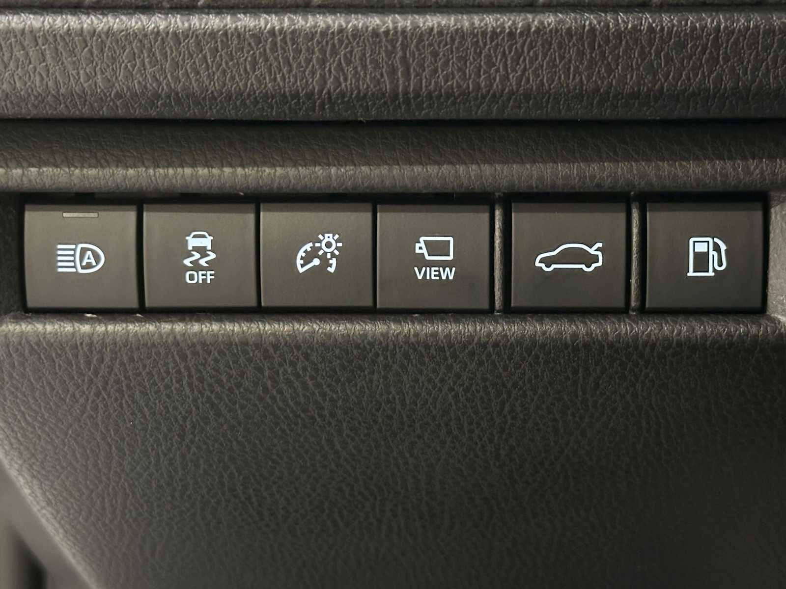 Thumbnail: 2026 Toyota Camry - 19