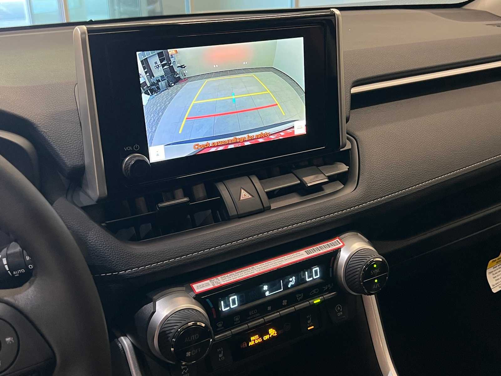 Thumbnail: 2025 Toyota RAV4 - 27