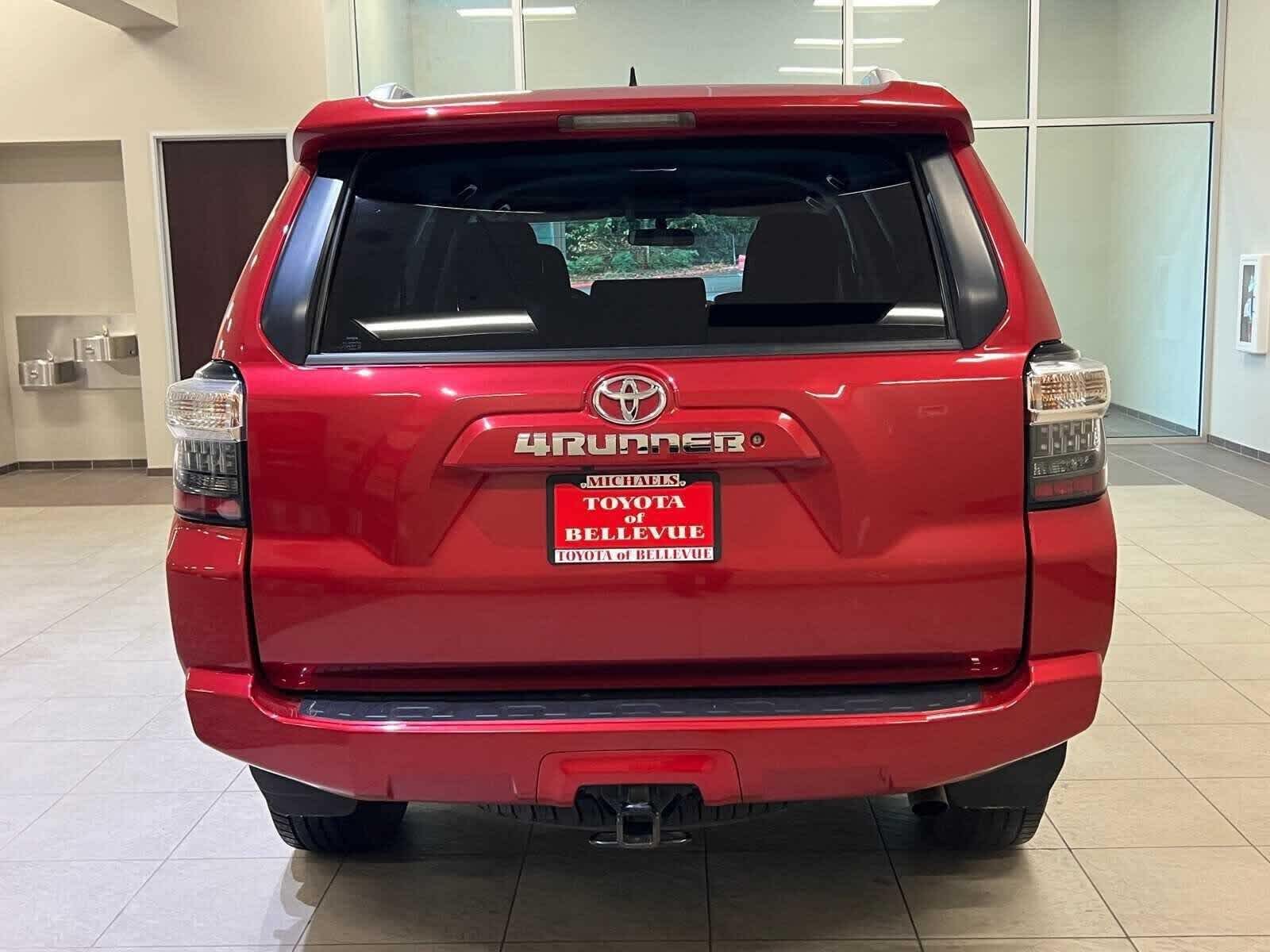 Thumbnail: 2017 Toyota 4Runner - 5