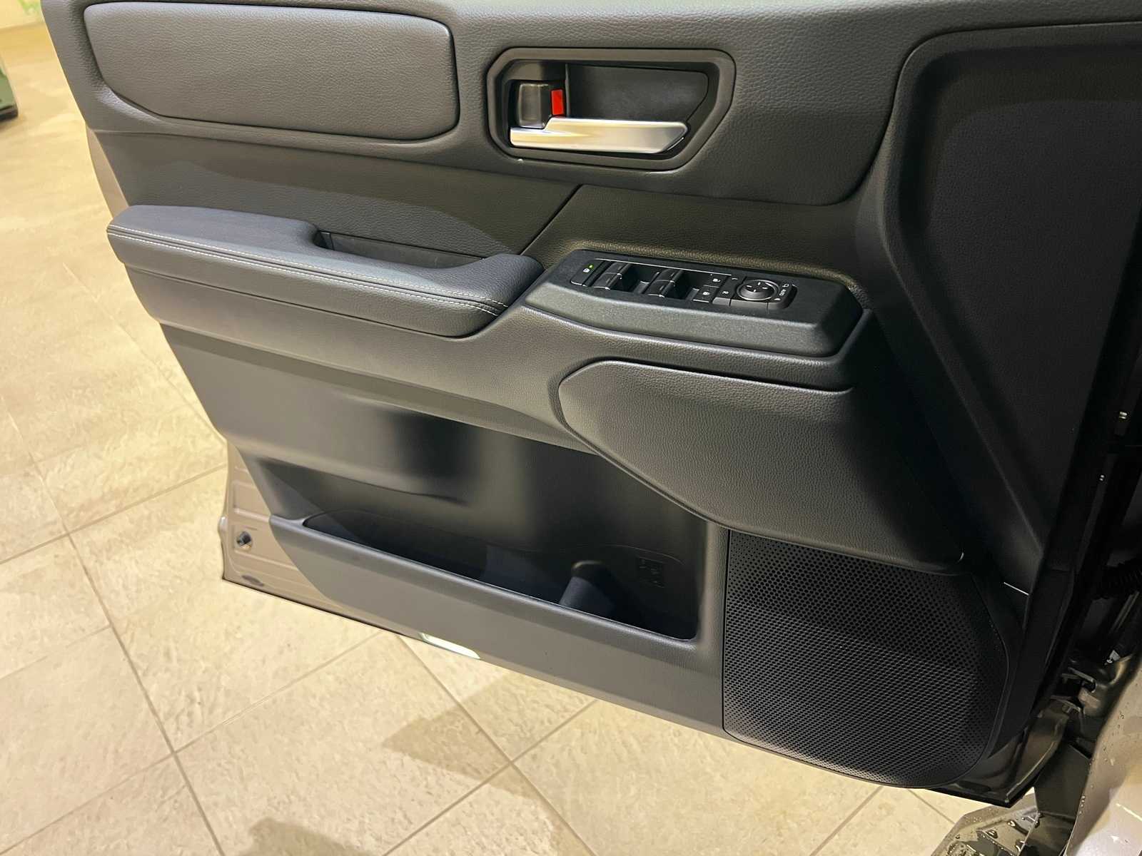 Thumbnail: 2025 Toyota Land Cruiser - 18