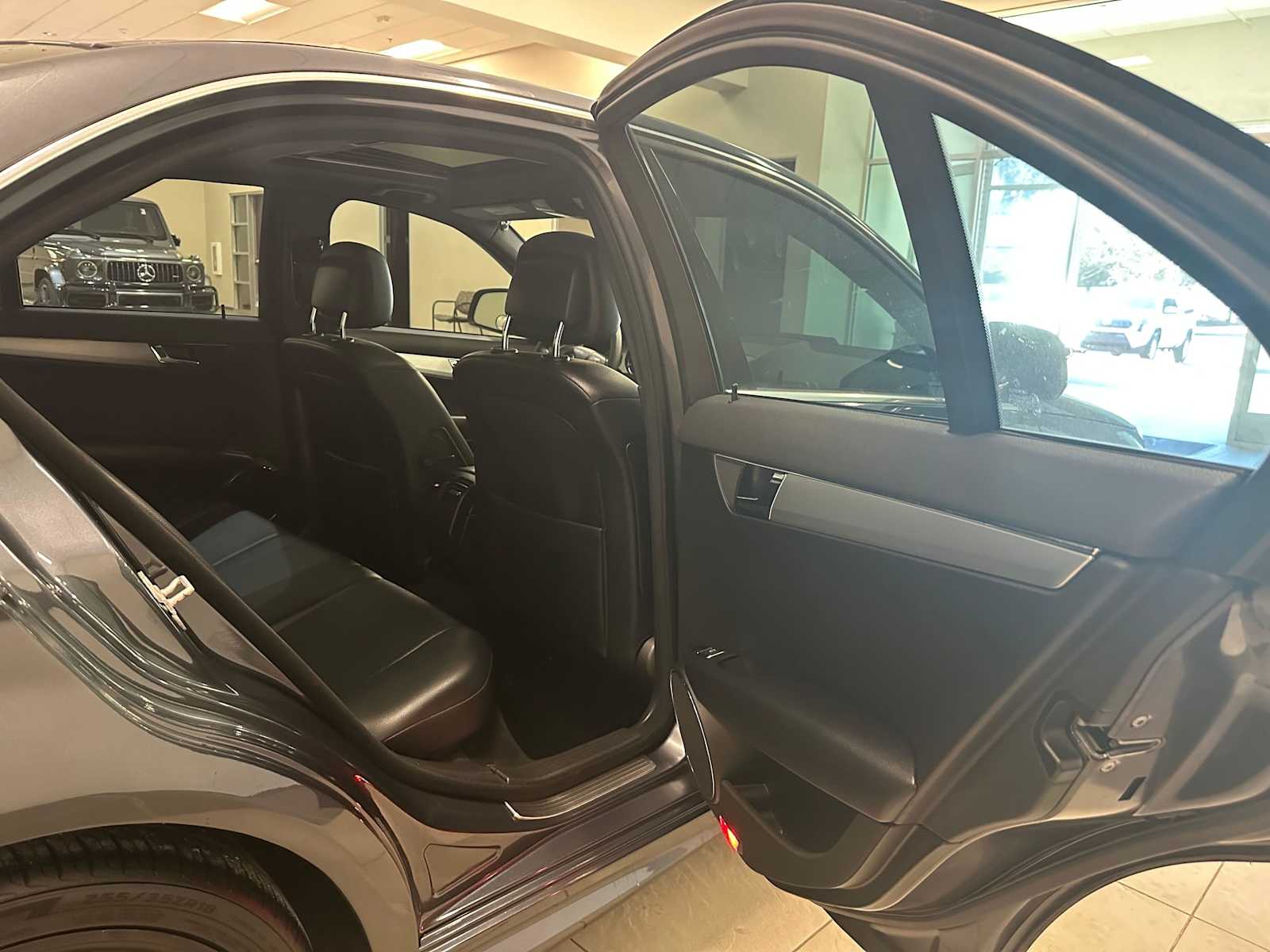 Thumbnail: 2008 Mercedes-Benz C-Class - 27