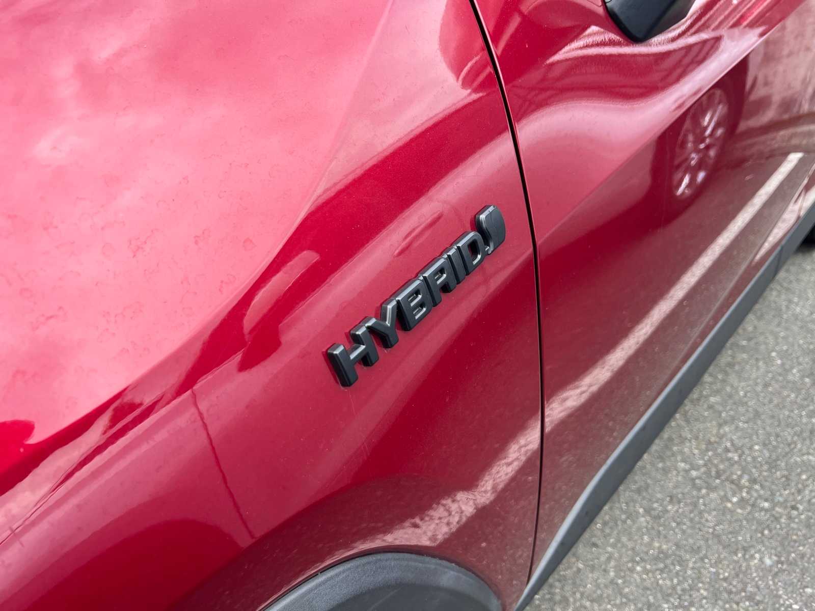 Thumbnail: 2021 Toyota RAV4 - 6
