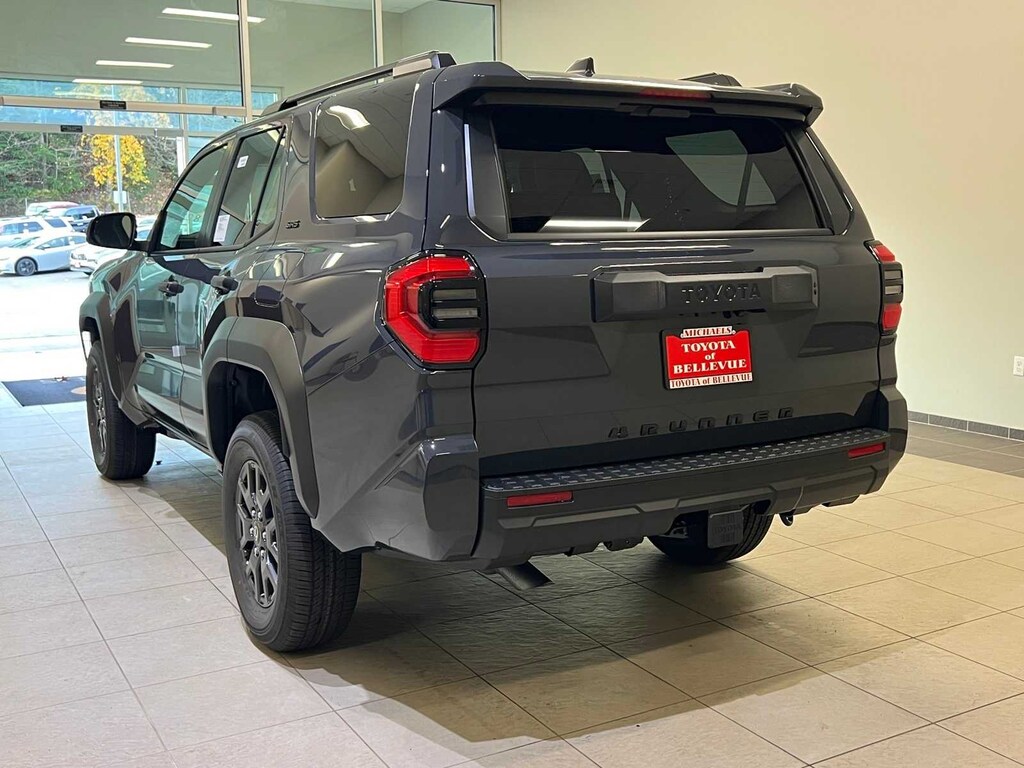 New 2025 Toyota 4Runner SR5 SUV