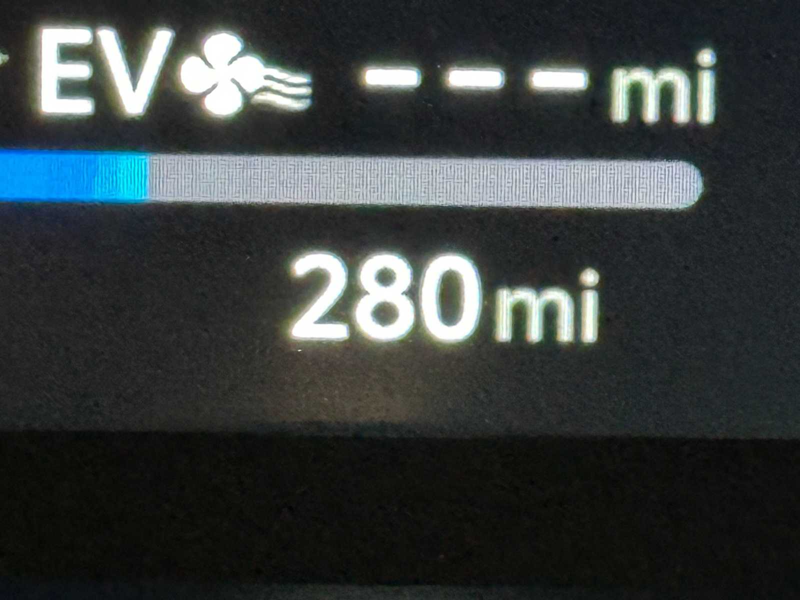 Thumbnail: 2025 Toyota RAV4 - 20