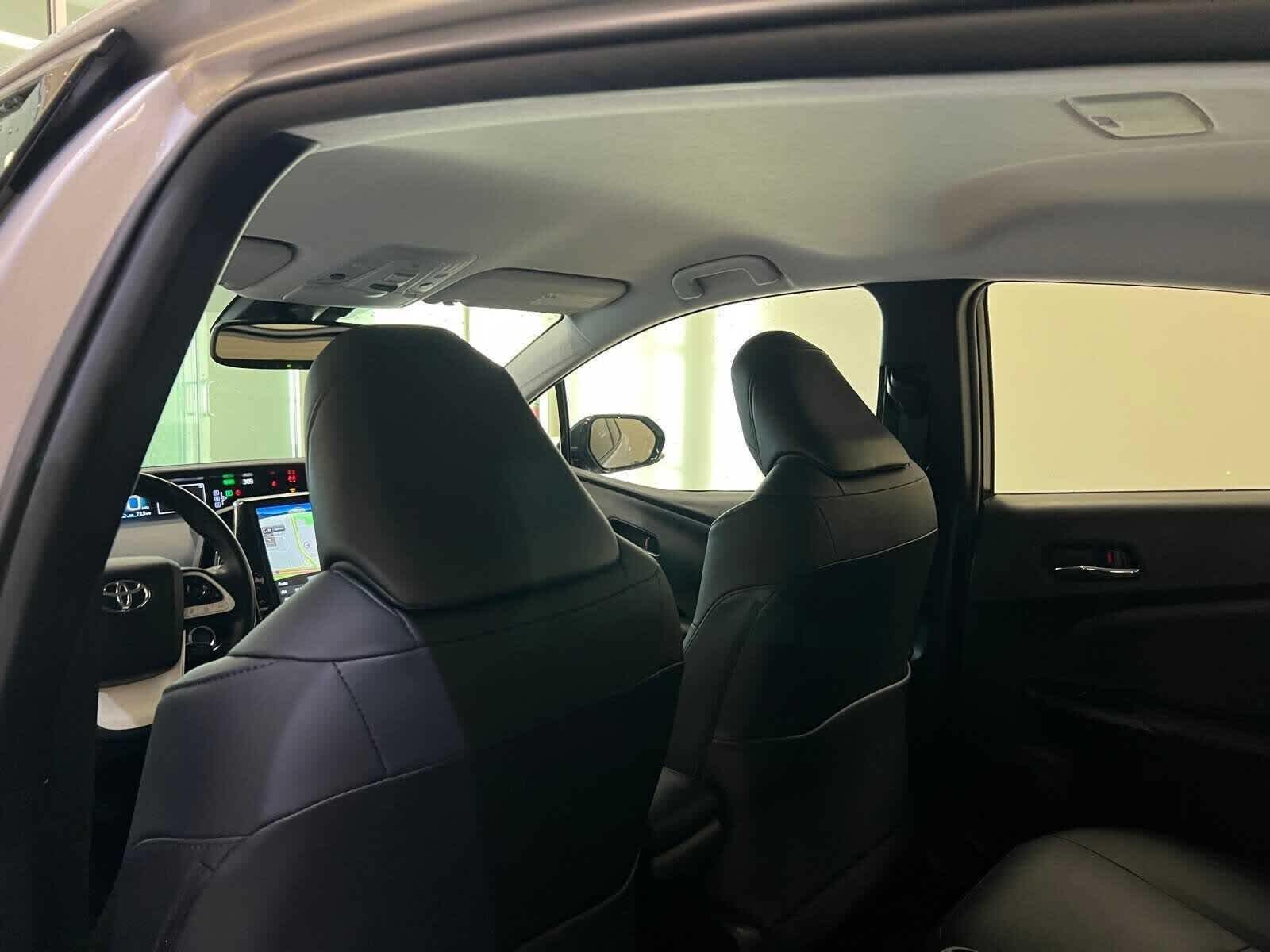 Thumbnail: 2018 Toyota Prius Prime - 12