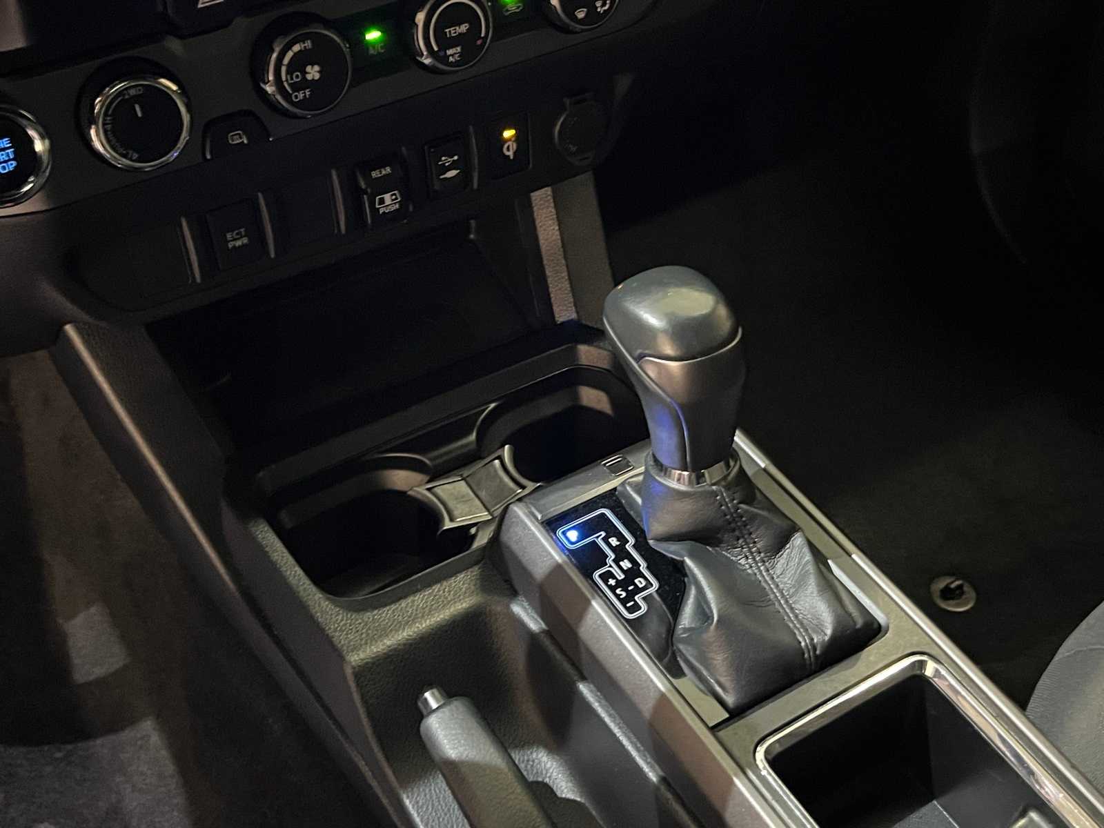 Thumbnail: 2019 Toyota Tacoma - 22