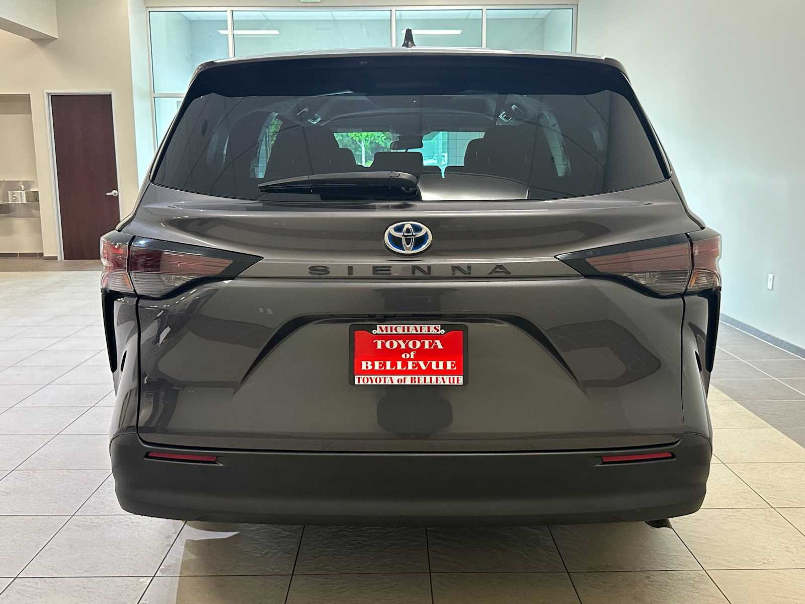 Thumbnail: 2025 Toyota Sienna - 6