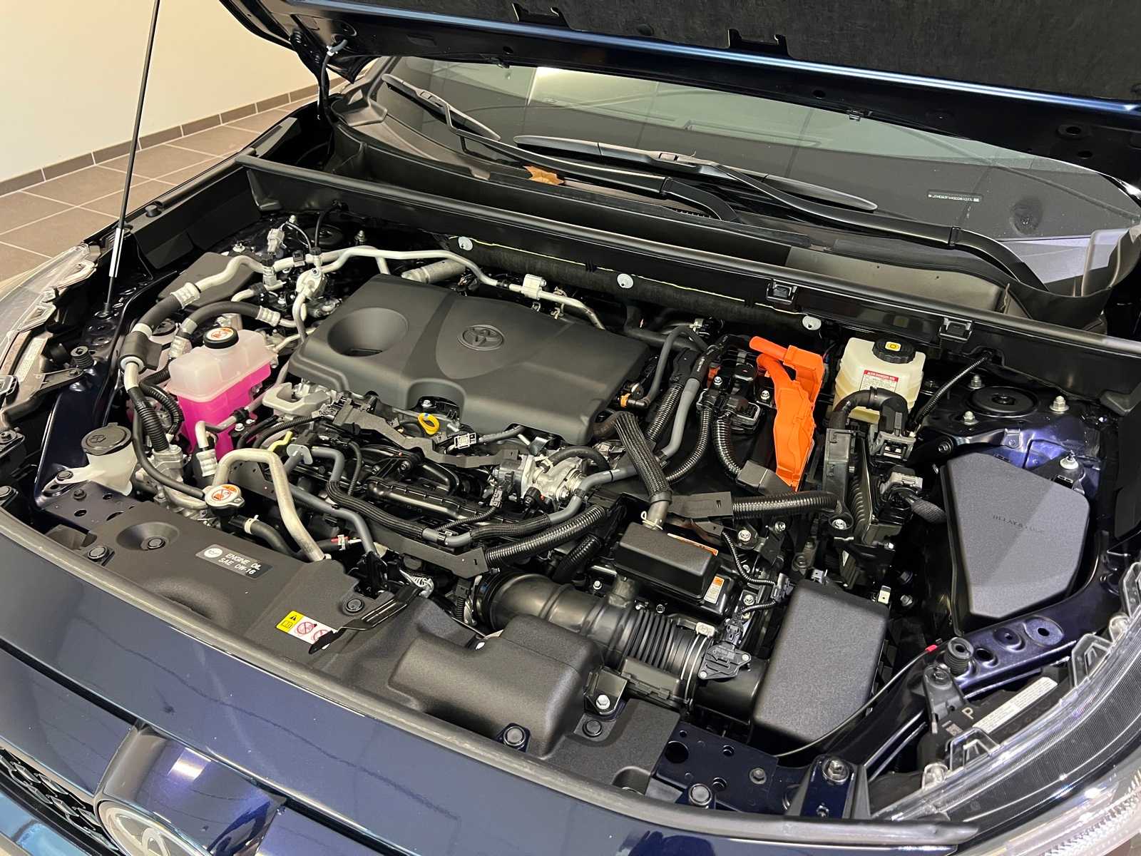 Thumbnail: 2025 Toyota RAV4 - 9