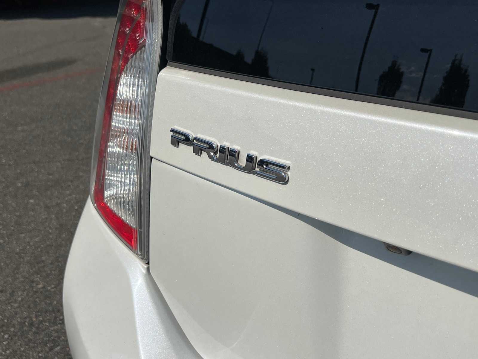 Thumbnail: 2014 Toyota Prius - 9