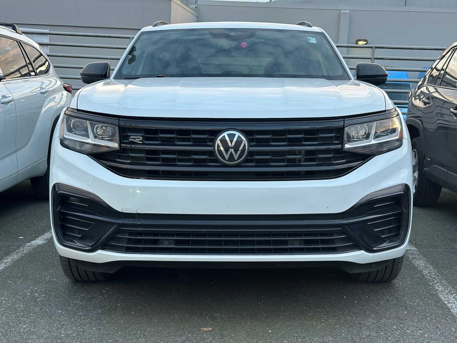 Thumbnail: 2023 Volkswagen Atlas - 2