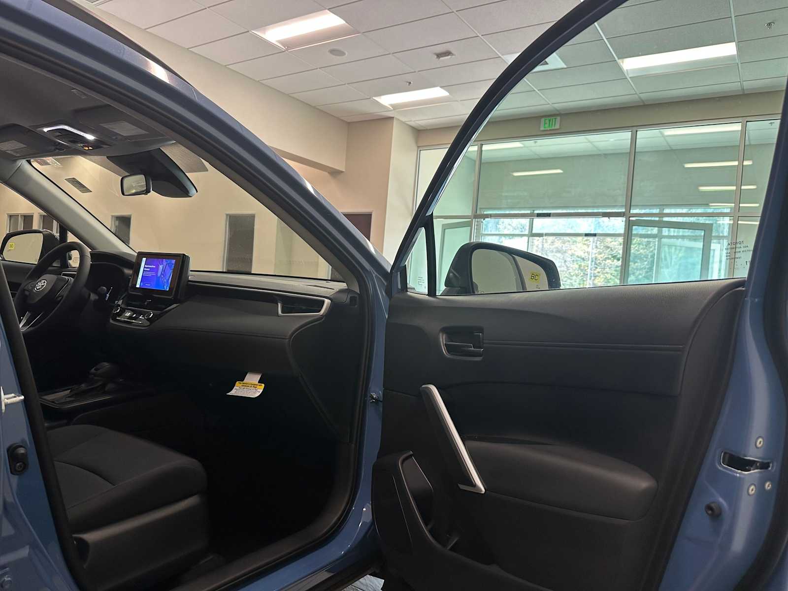 Thumbnail: 2026 Toyota Corolla Cross - 27