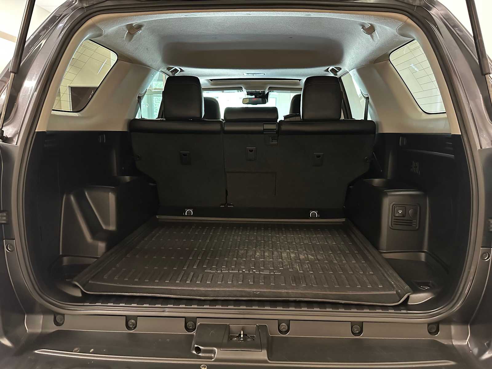 Thumbnail: 2022 Toyota 4Runner - 31