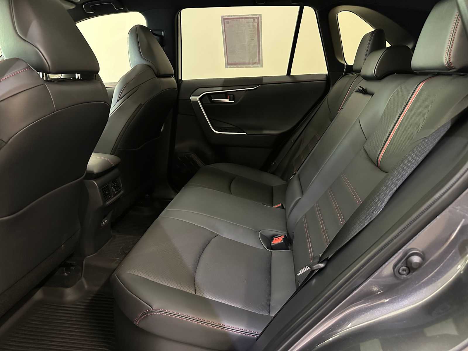 Thumbnail: 2025 Toyota RAV4 - 25