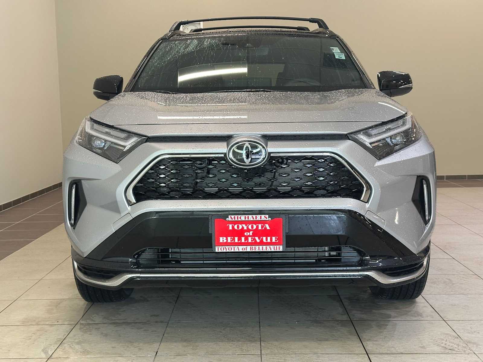 Thumbnail: 2025 Toyota RAV4 - 6