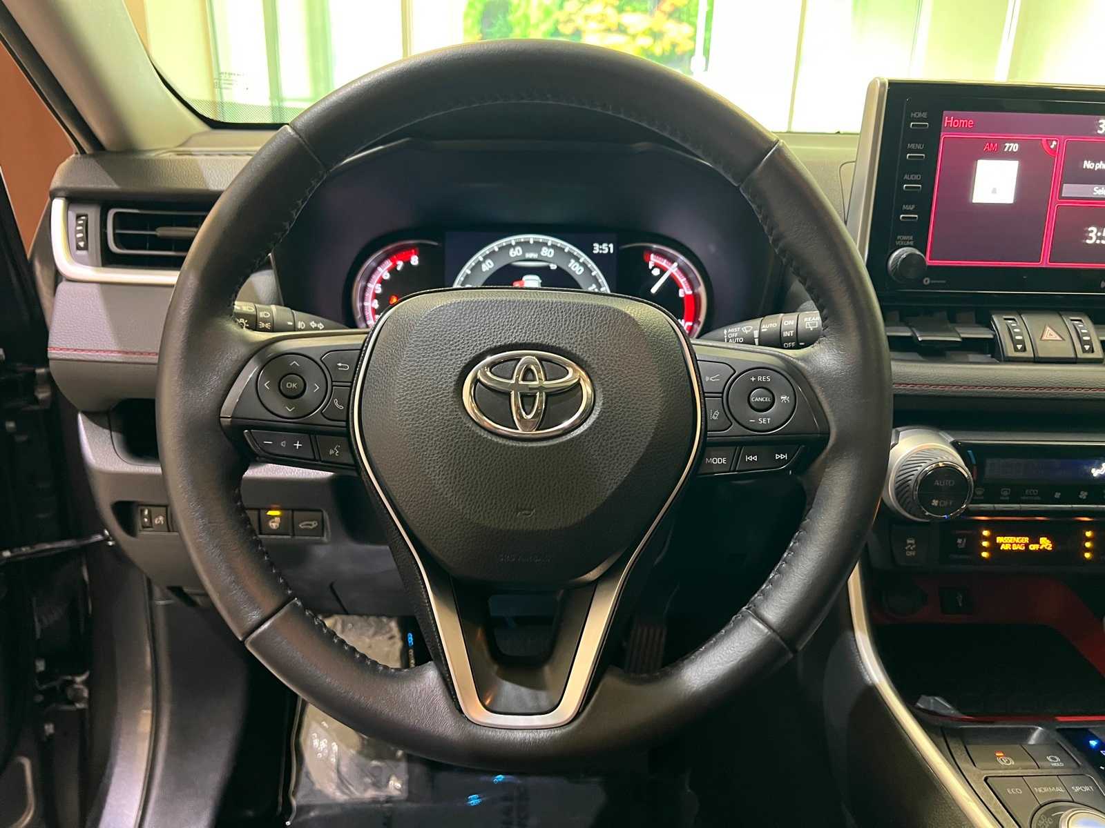 Thumbnail: 2020 Toyota RAV4 - 20