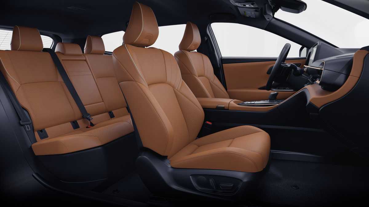 Thumbnail: 2025 Toyota Crown Signia - 20