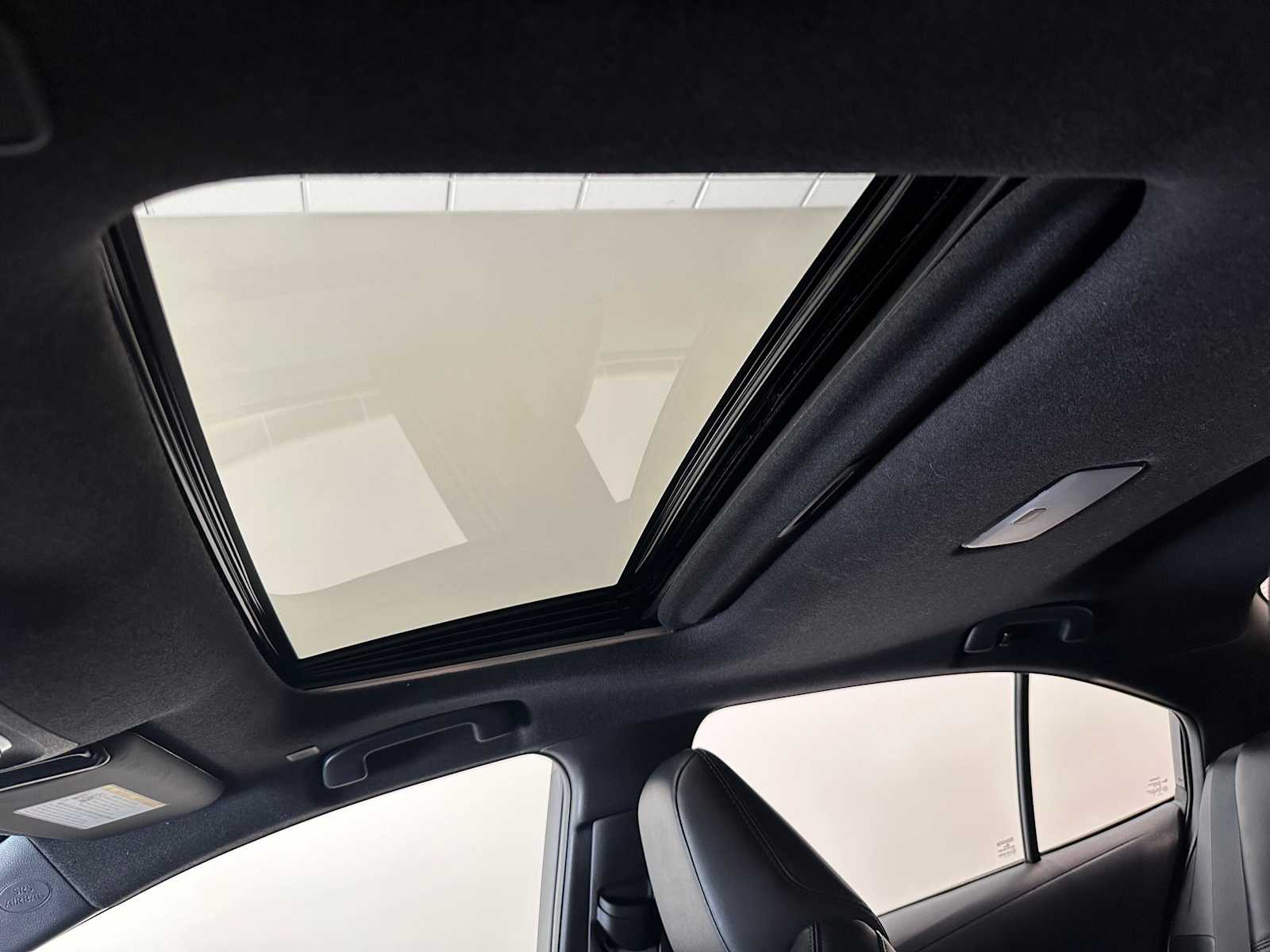 Thumbnail: 2025 Toyota Corolla - 26