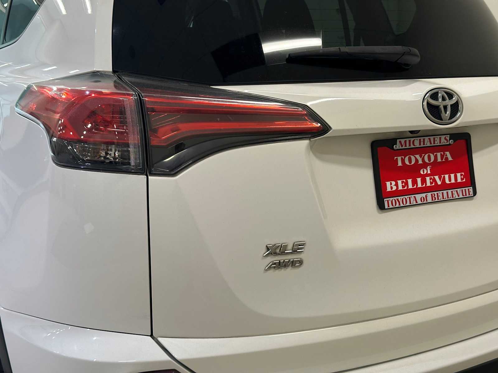 Thumbnail: 2016 Toyota RAV4 - 6