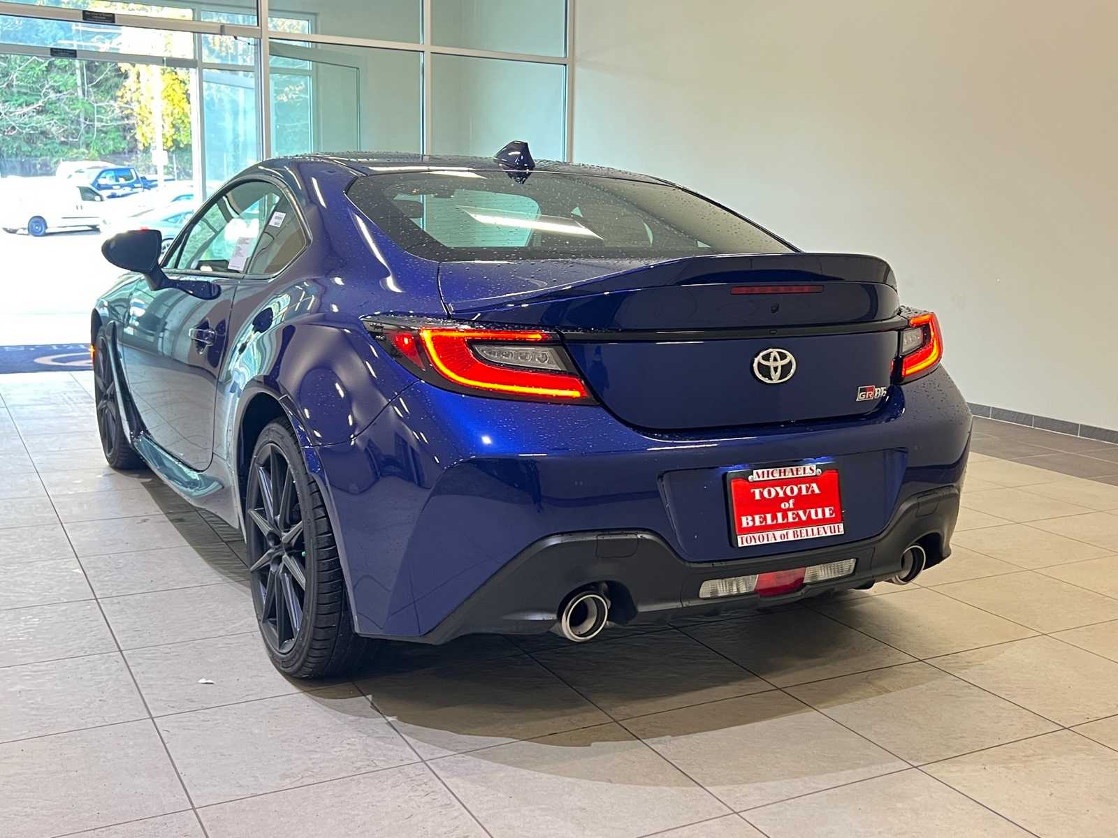 Thumbnail: 2025 Toyota GR86 - 4