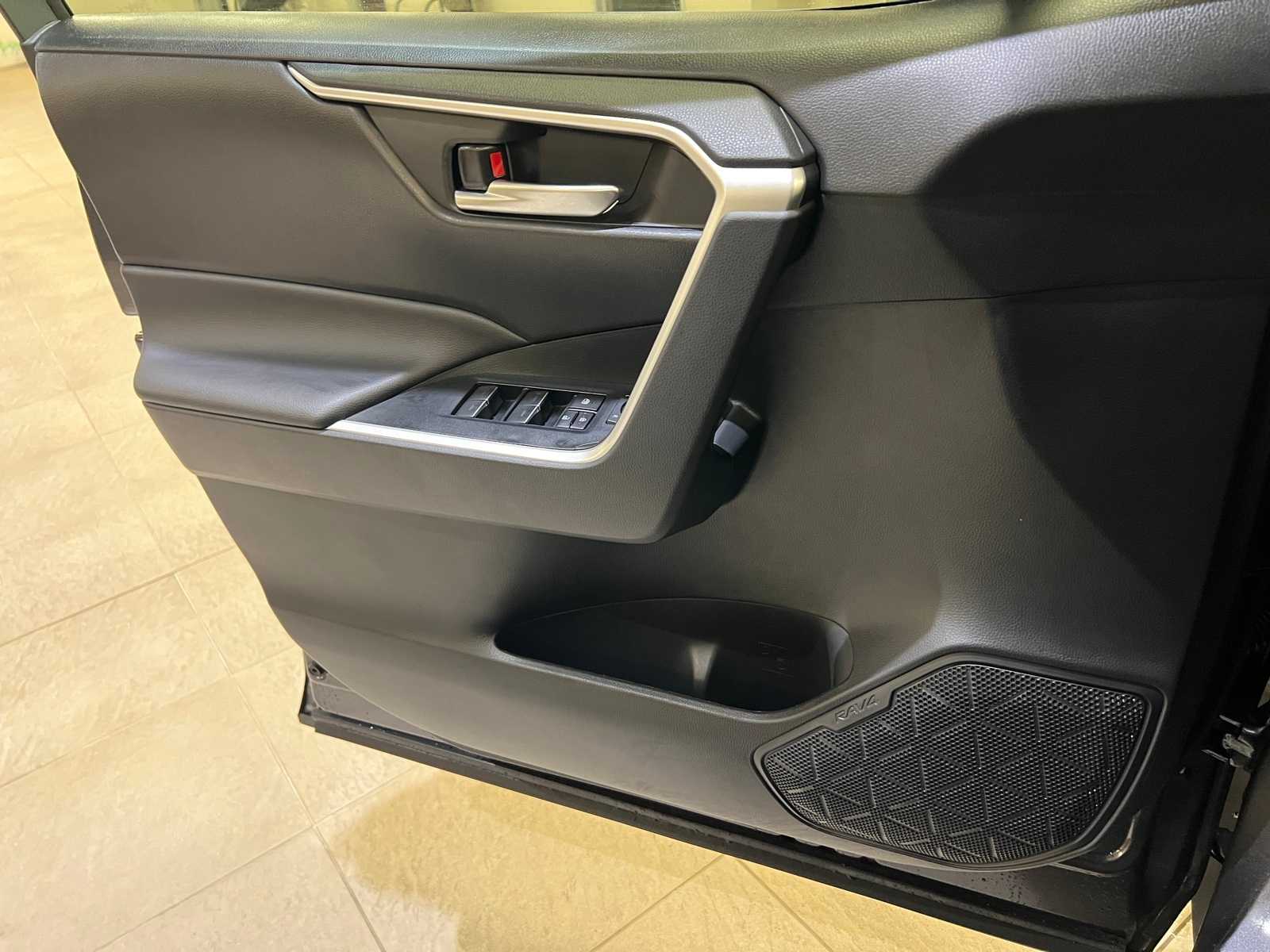 Thumbnail: 2024 Toyota RAV4 - 18