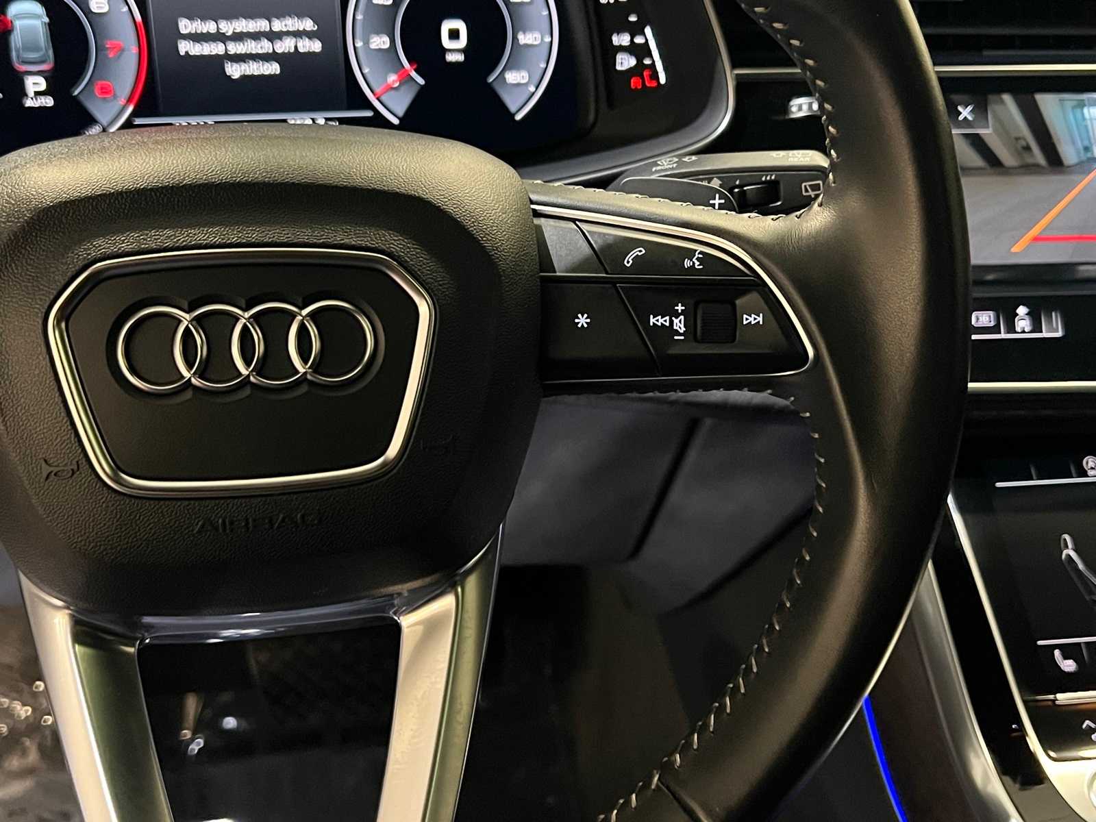 Thumbnail: 2020 Audi Q8 - 21