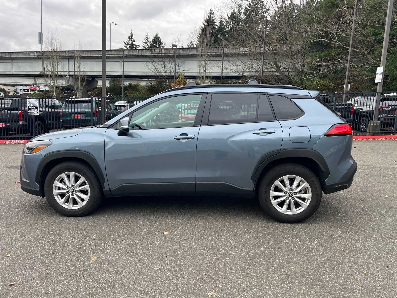 Thumbnail: 2023 Toyota Corolla Cross - 6