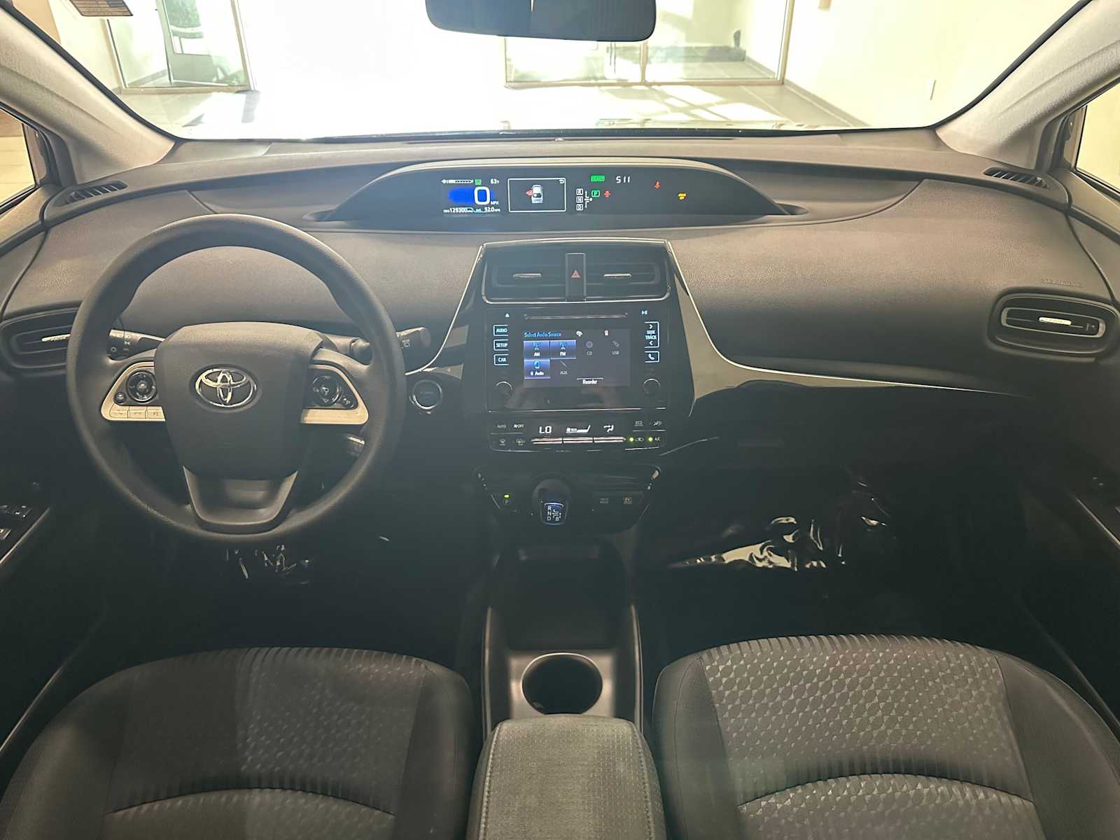 Thumbnail: 2016 Toyota Prius - 10