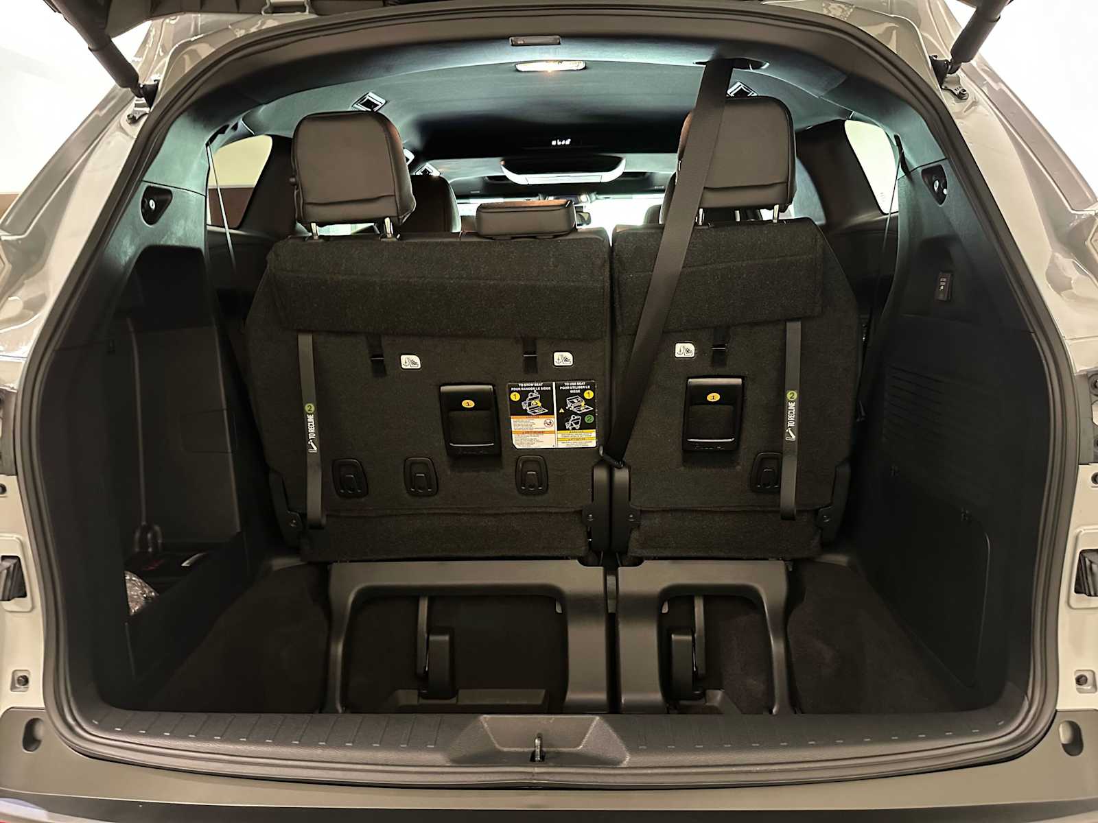 Thumbnail: 2025 Toyota Sienna - 31