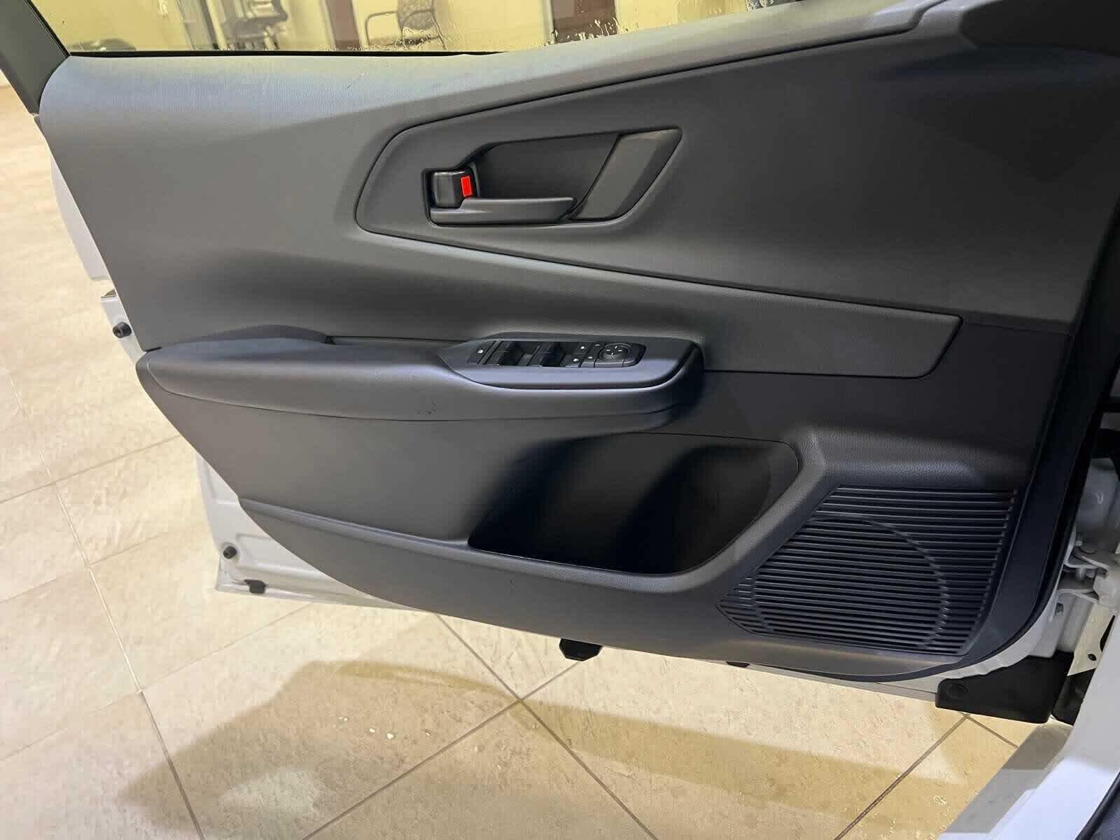 Thumbnail: 2024 Toyota Prius - 17