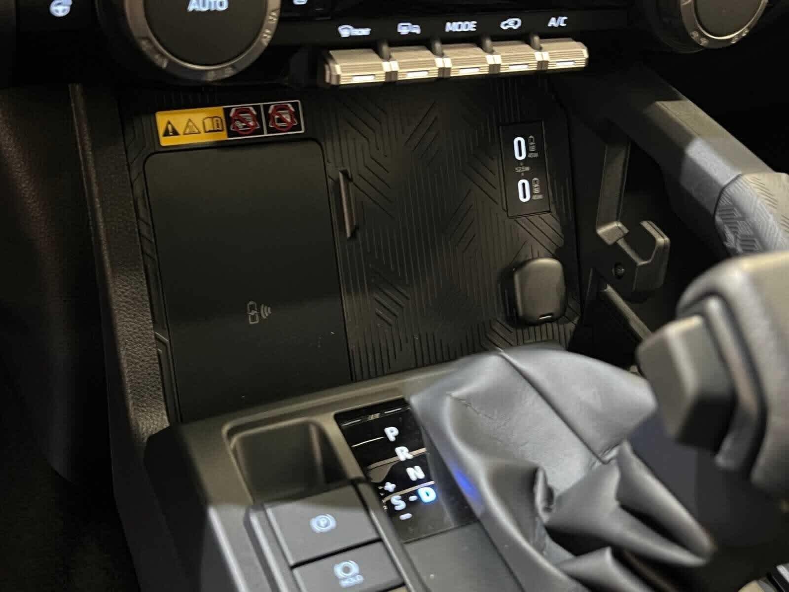 Thumbnail: 2025 Toyota 4Runner - 28