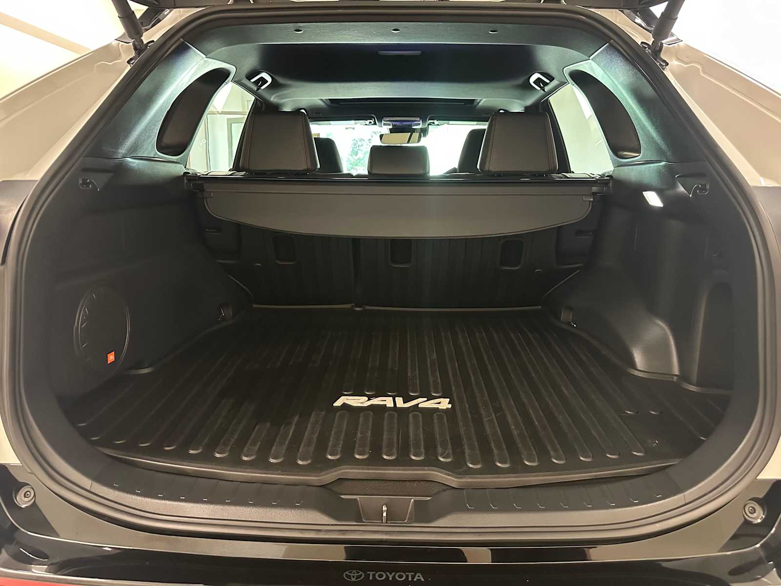Thumbnail: 2024 Toyota RAV4 - 29