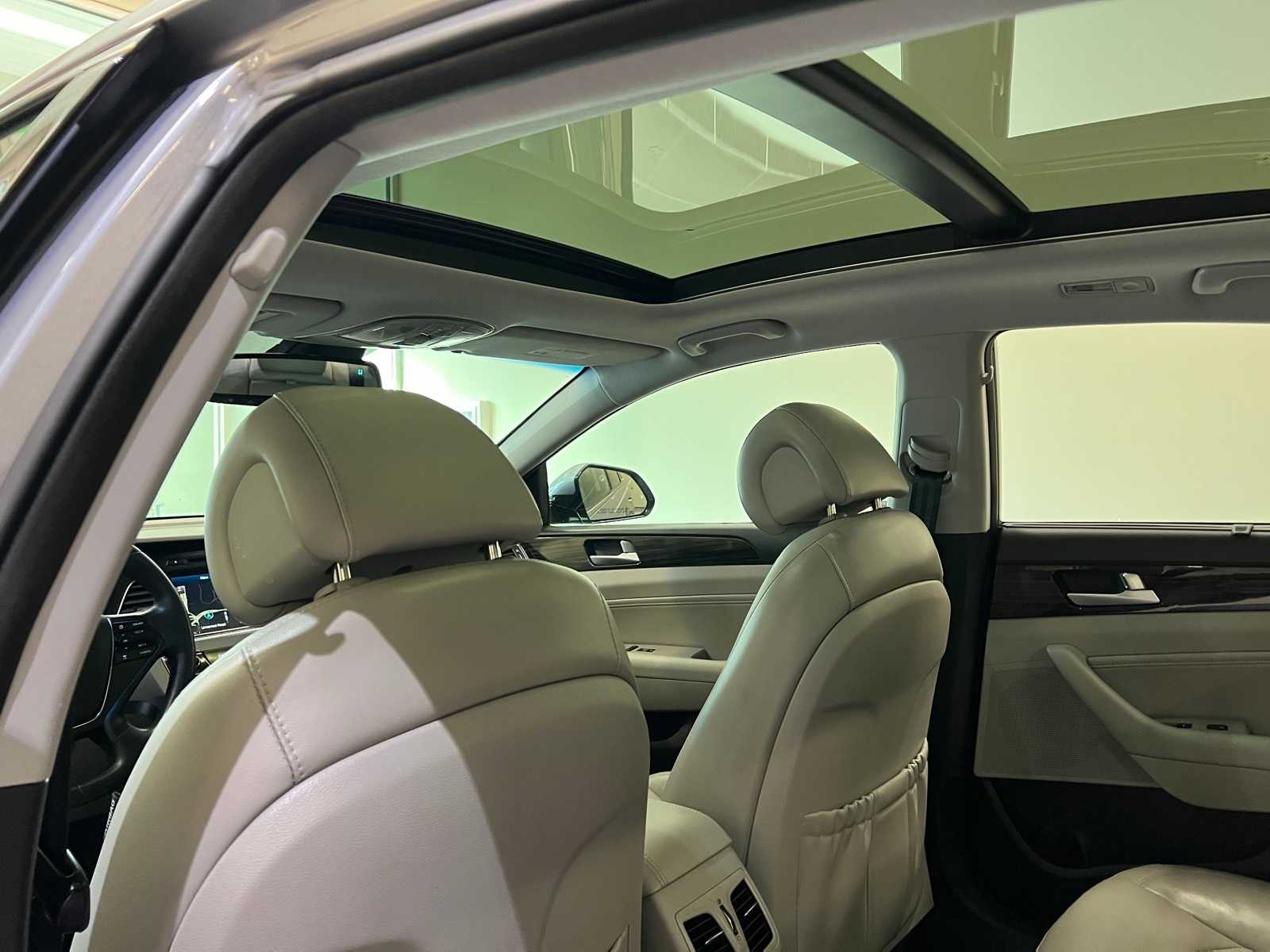 Thumbnail: 2016 Hyundai Sonata - 12