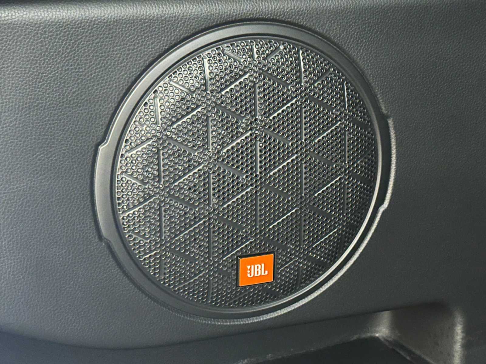 Thumbnail: 2025 Toyota RAV4 - 31