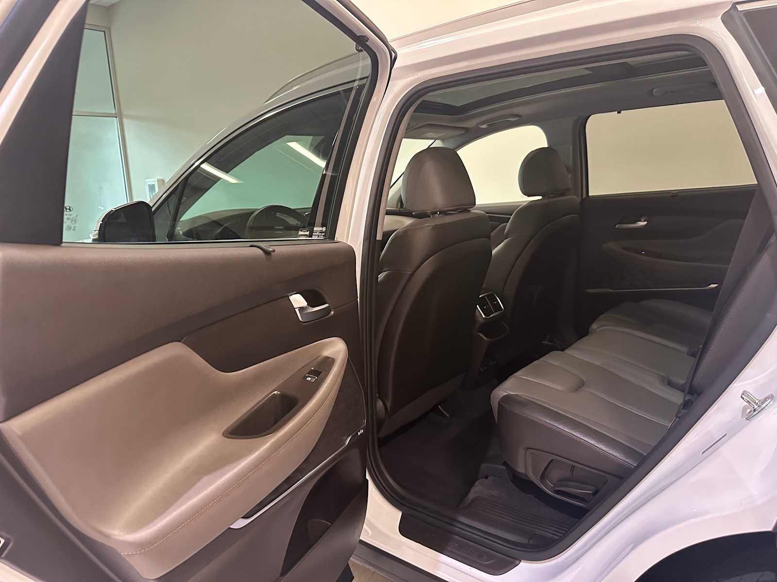 Thumbnail: 2020 Hyundai Santa Fe - 24