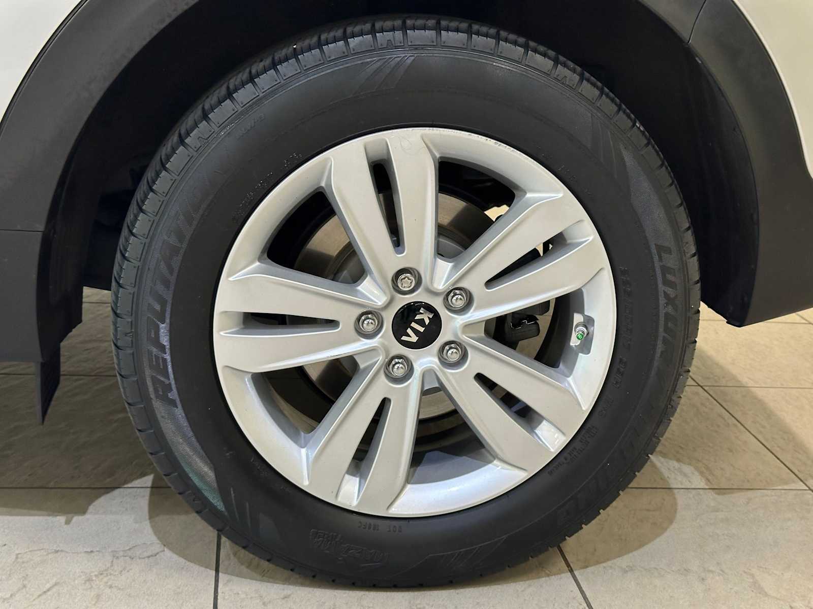 Thumbnail: 2017 Kia Sportage - 8