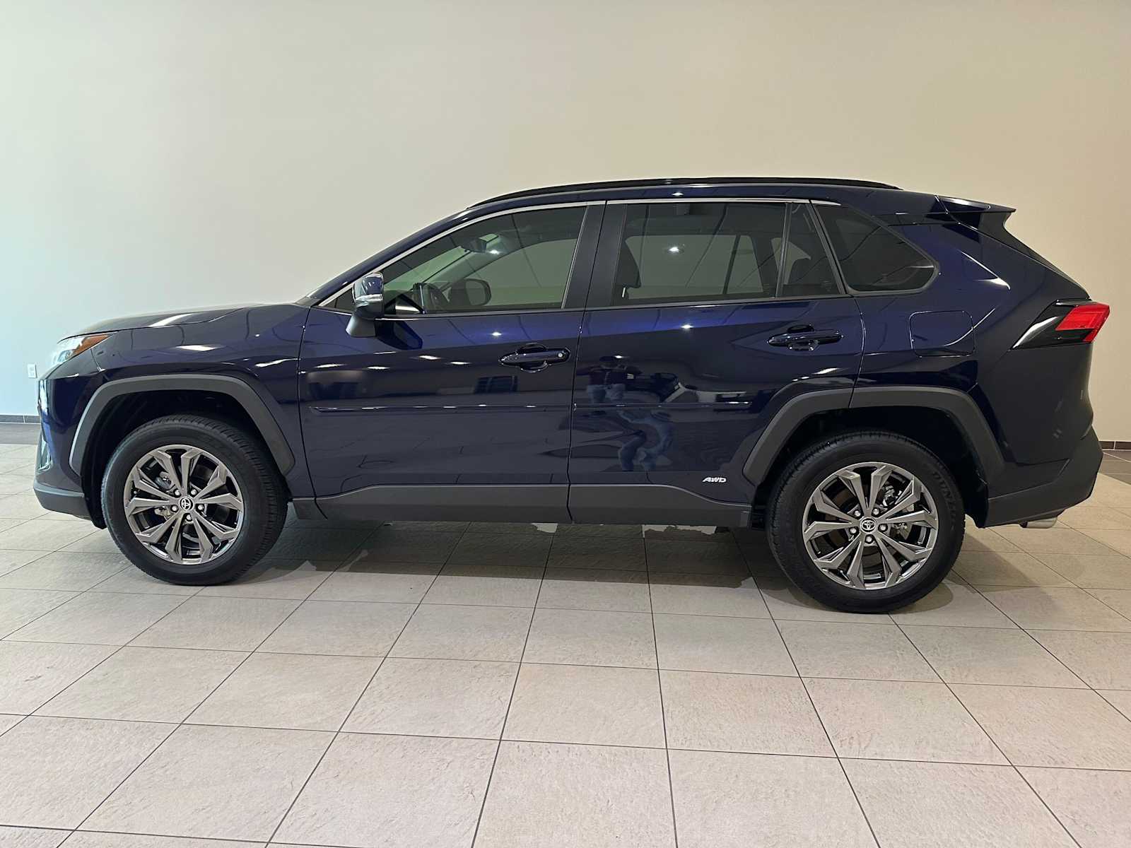 Thumbnail: 2025 Toyota RAV4 - 3