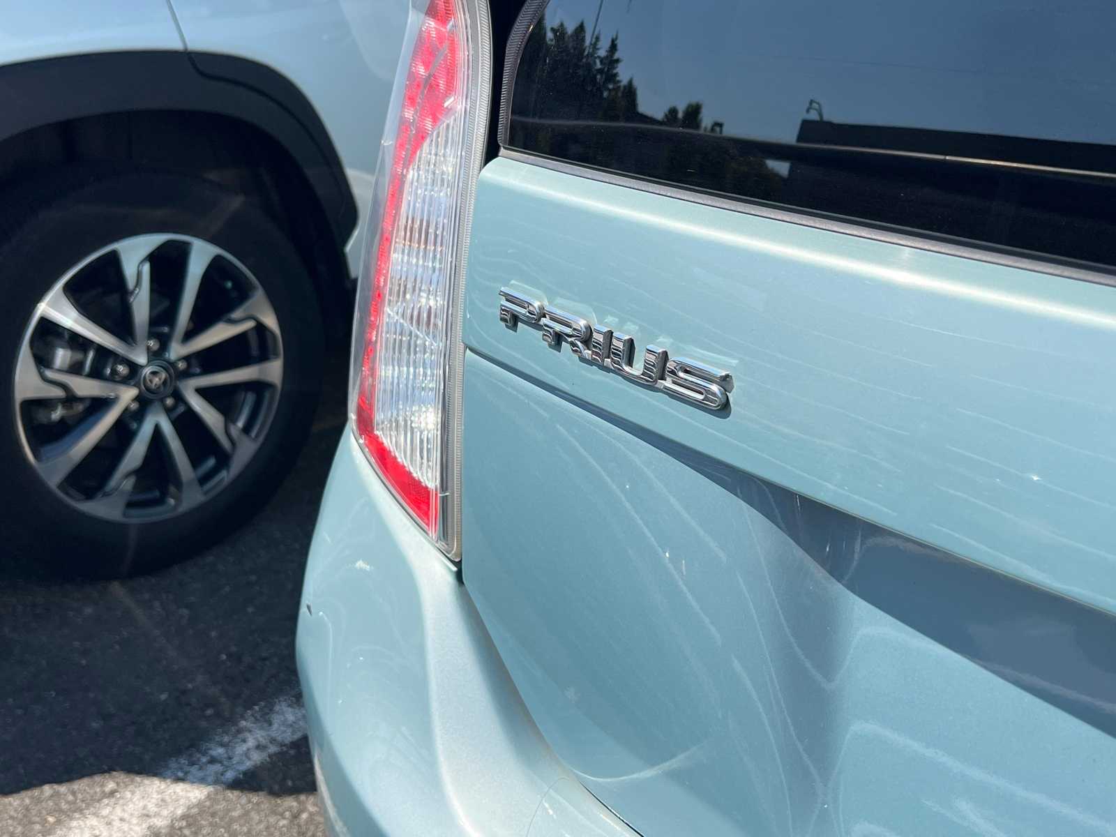 Thumbnail: 2013 Toyota Prius - 9