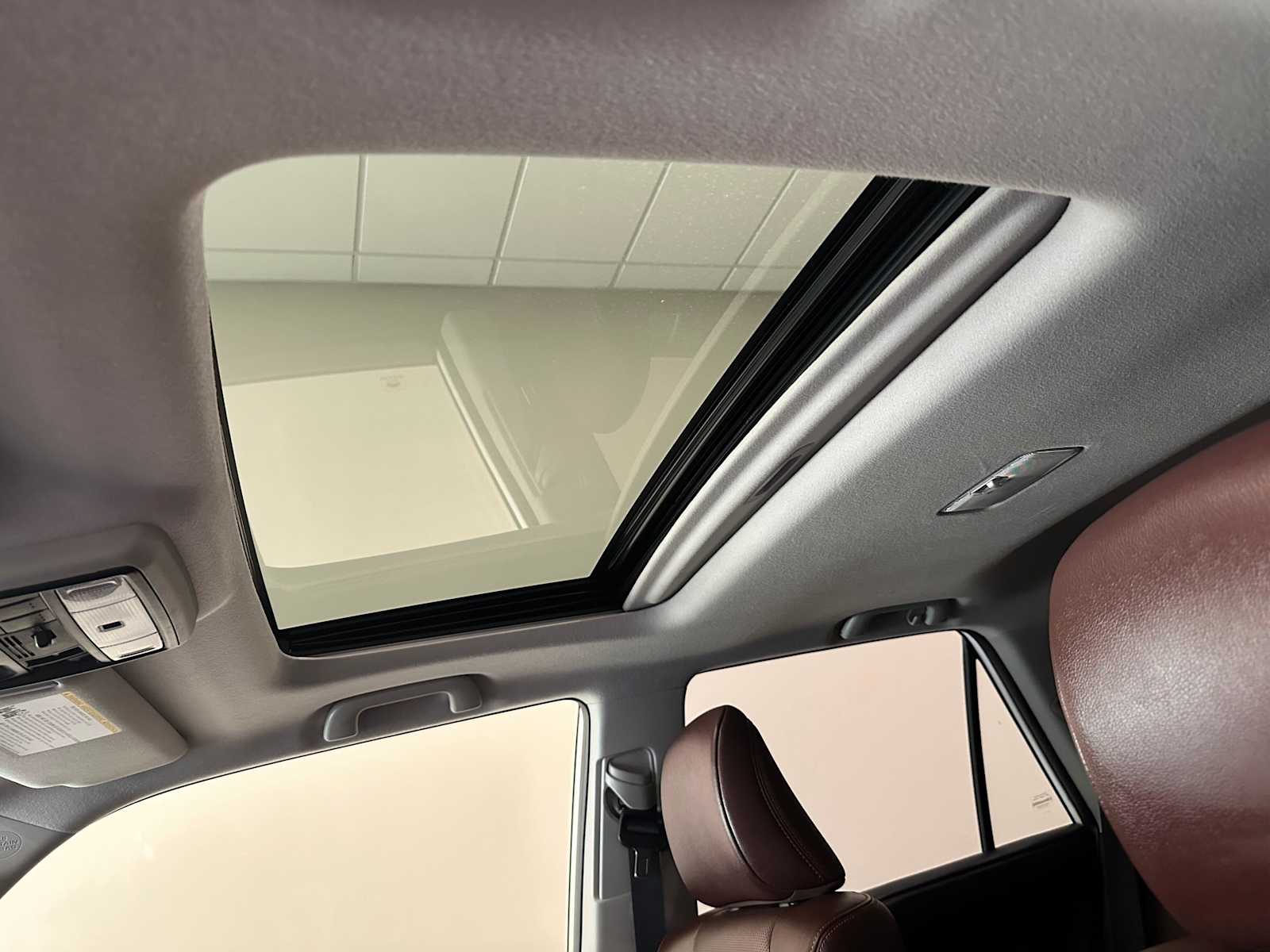 Thumbnail: 2018 Toyota 4Runner - 21