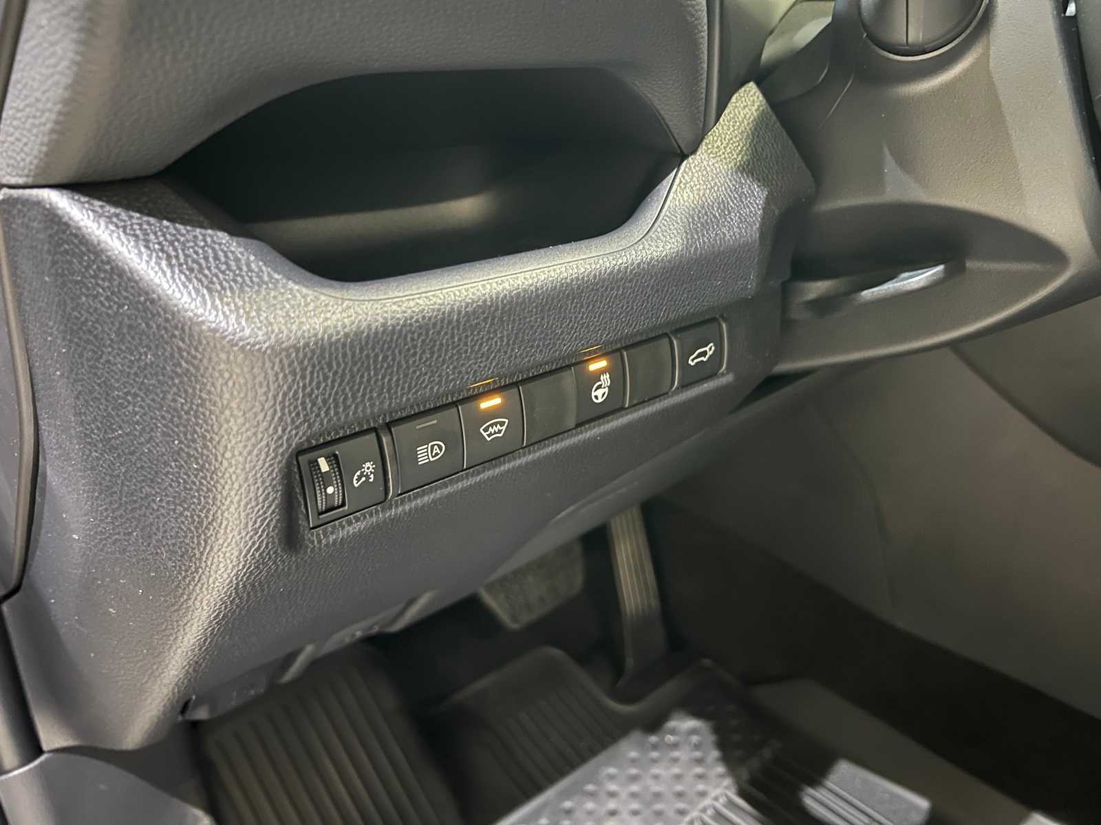 Thumbnail: 2025 Toyota RAV4 - 16