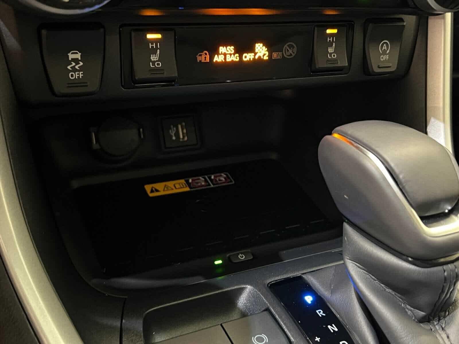 Thumbnail: 2025 Toyota RAV4 - 28