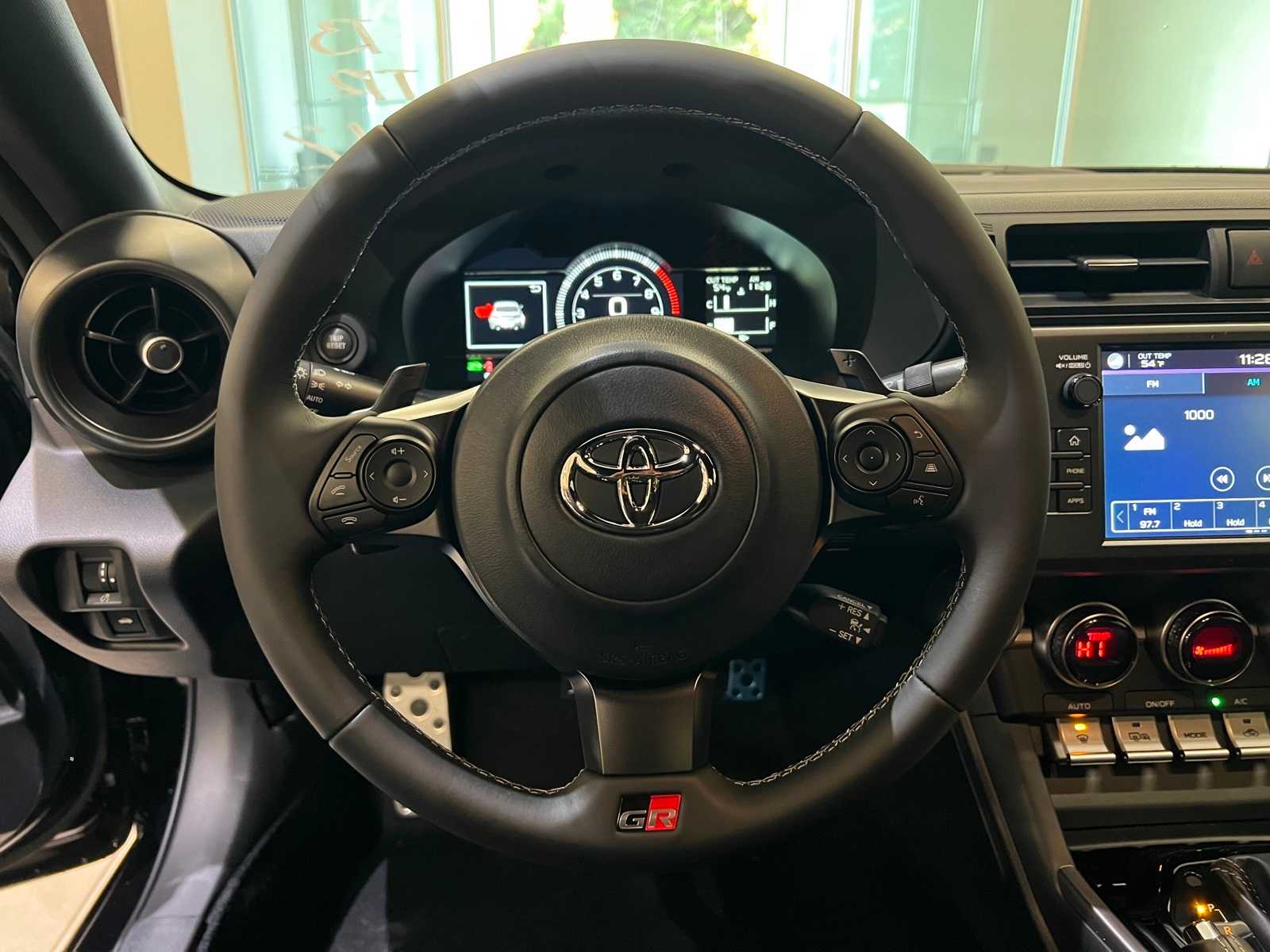 Thumbnail: 2025 Toyota GR86 - 17