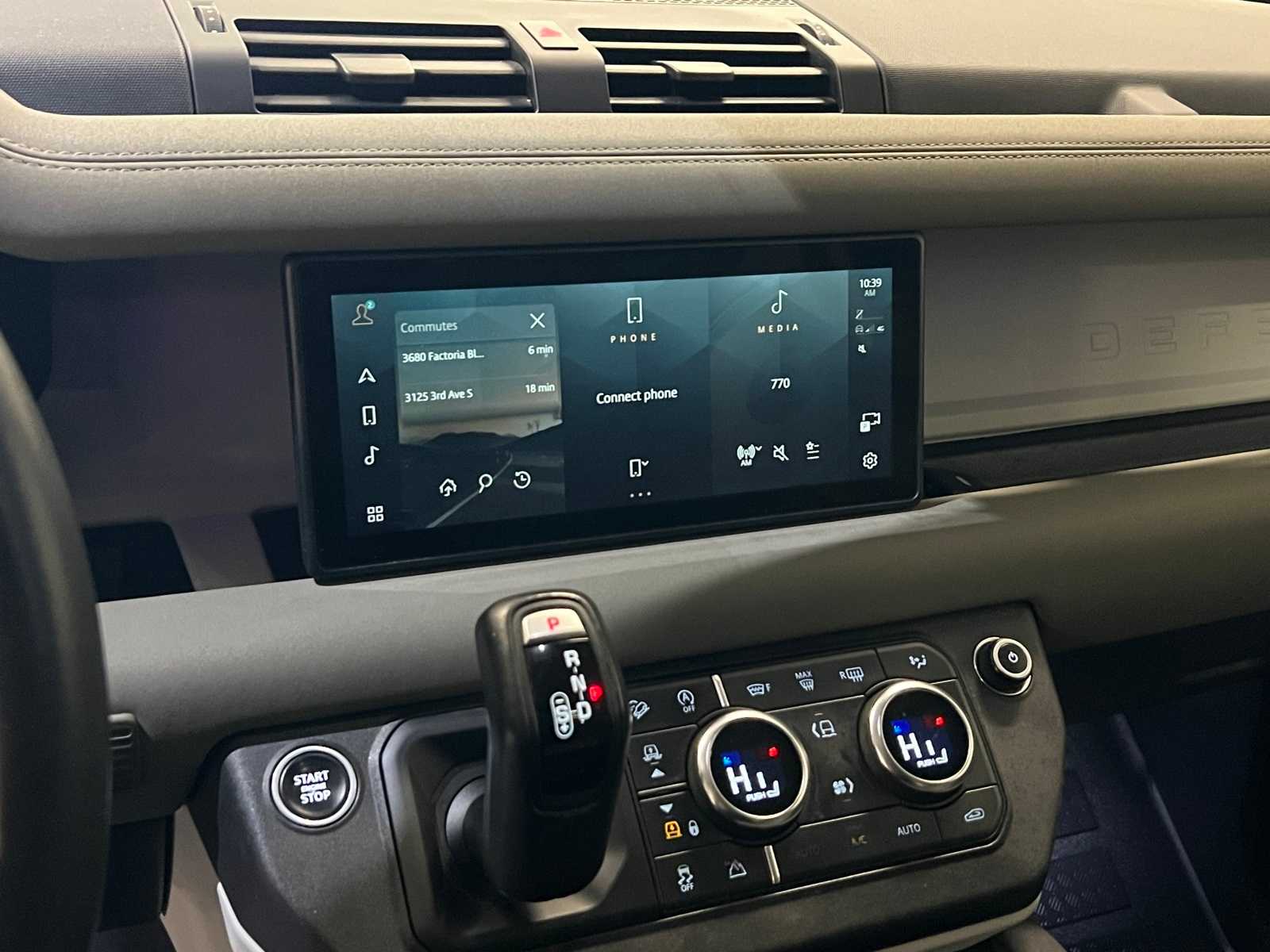 Thumbnail: 2020 Land Rover Defender - 23